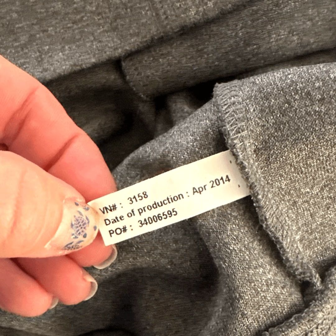 Alo Yoga Alo Yoga Jacket Womens Large Full Zip Gray DoTerra Patch Run Sports Jacket L Womens Gray Full Zip Sports Size L / US 10 / IT 46 - 8 Thumbnail