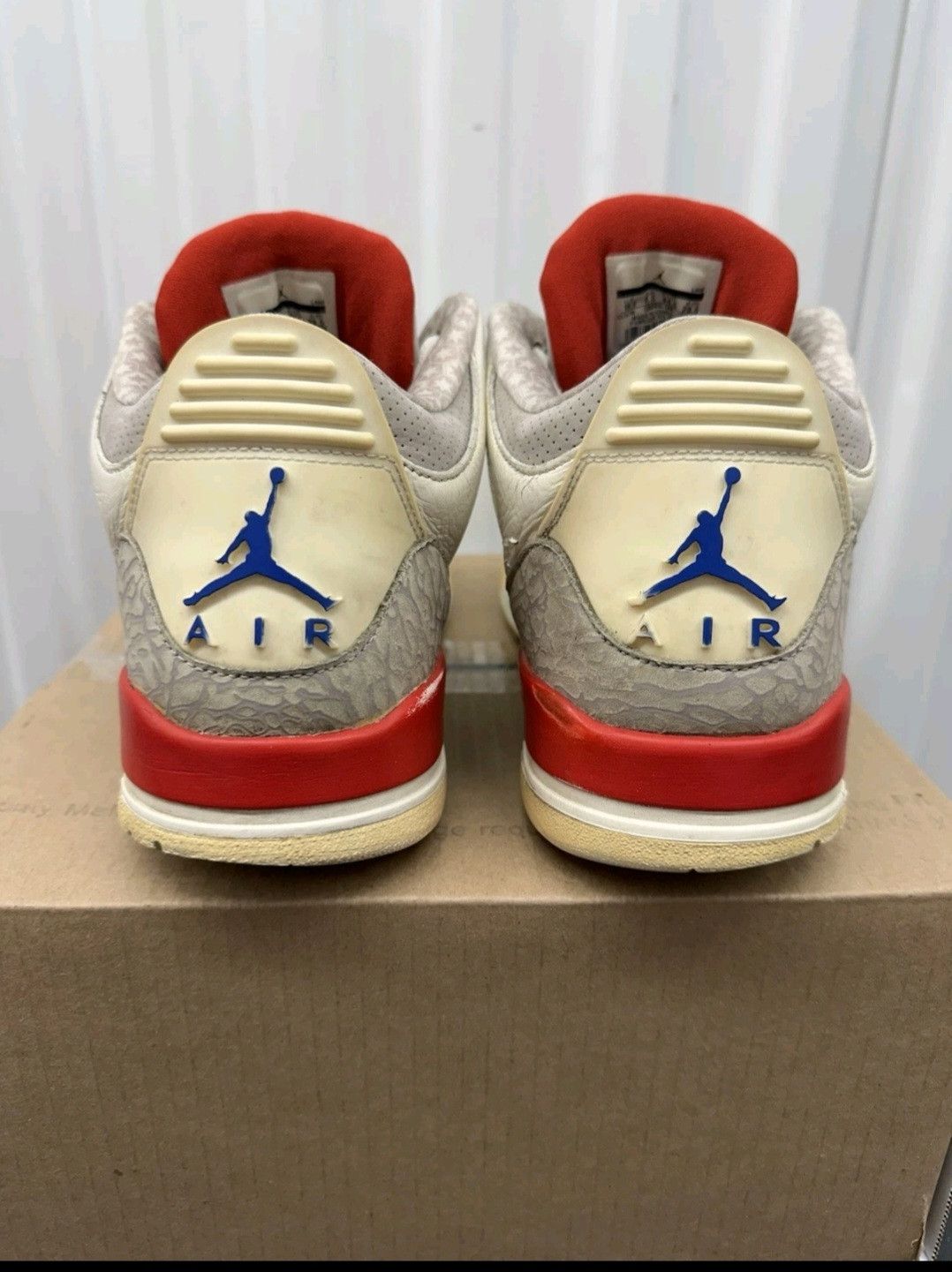 Jordan Brand Nike Air Jordan Retro 3 International Flight Size 10.5 Men Size US 10.5 / EU 43-44 - 5 Thumbnail