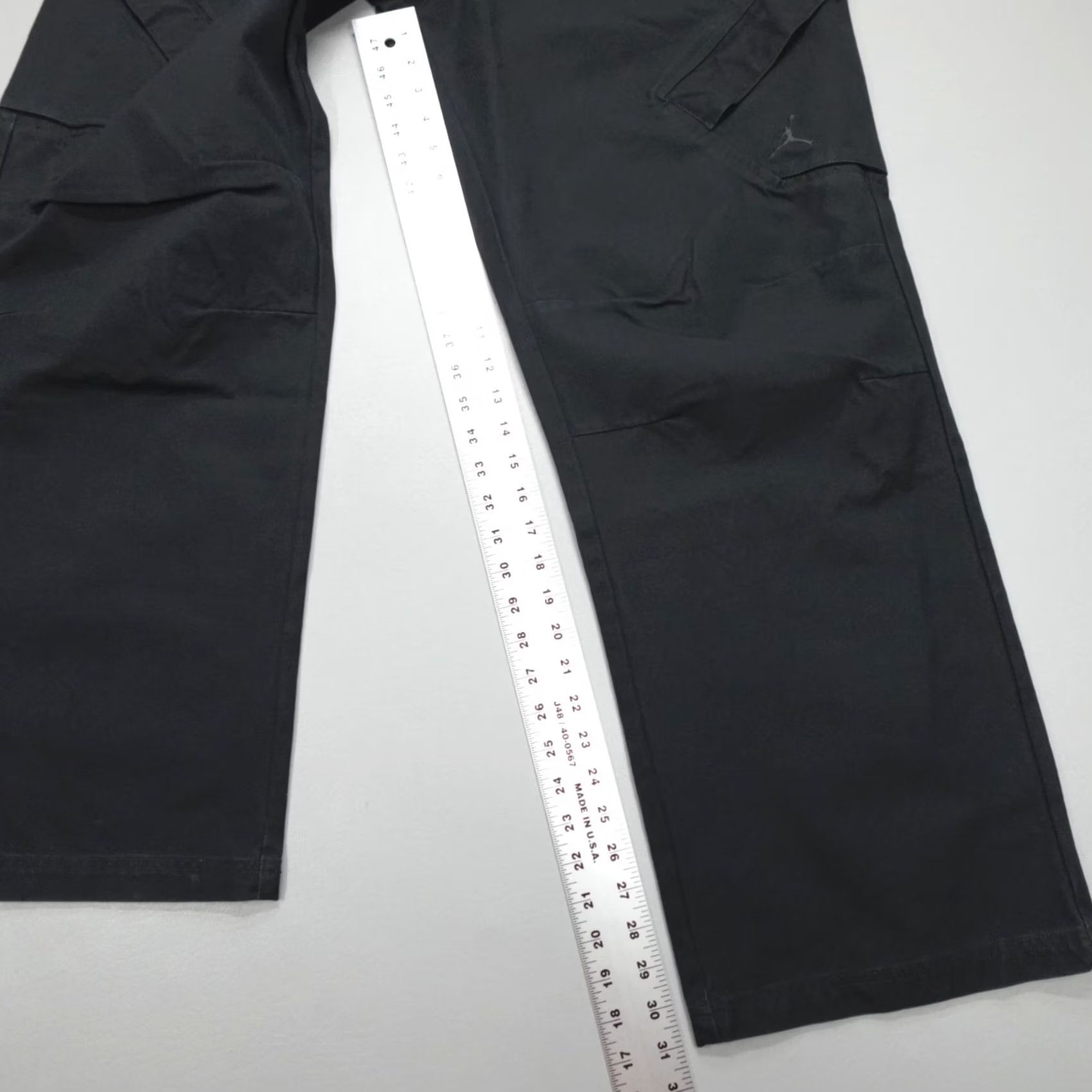 Nike Nike Jordan Chicago UTILITY LIFESTYLE Cargo Pants Women's XL Black Cargo Pants Women XL Black Nike Jordan Chicago UTILITY LIFESTYLE Size 40" / US 18 - 7 Thumbnail