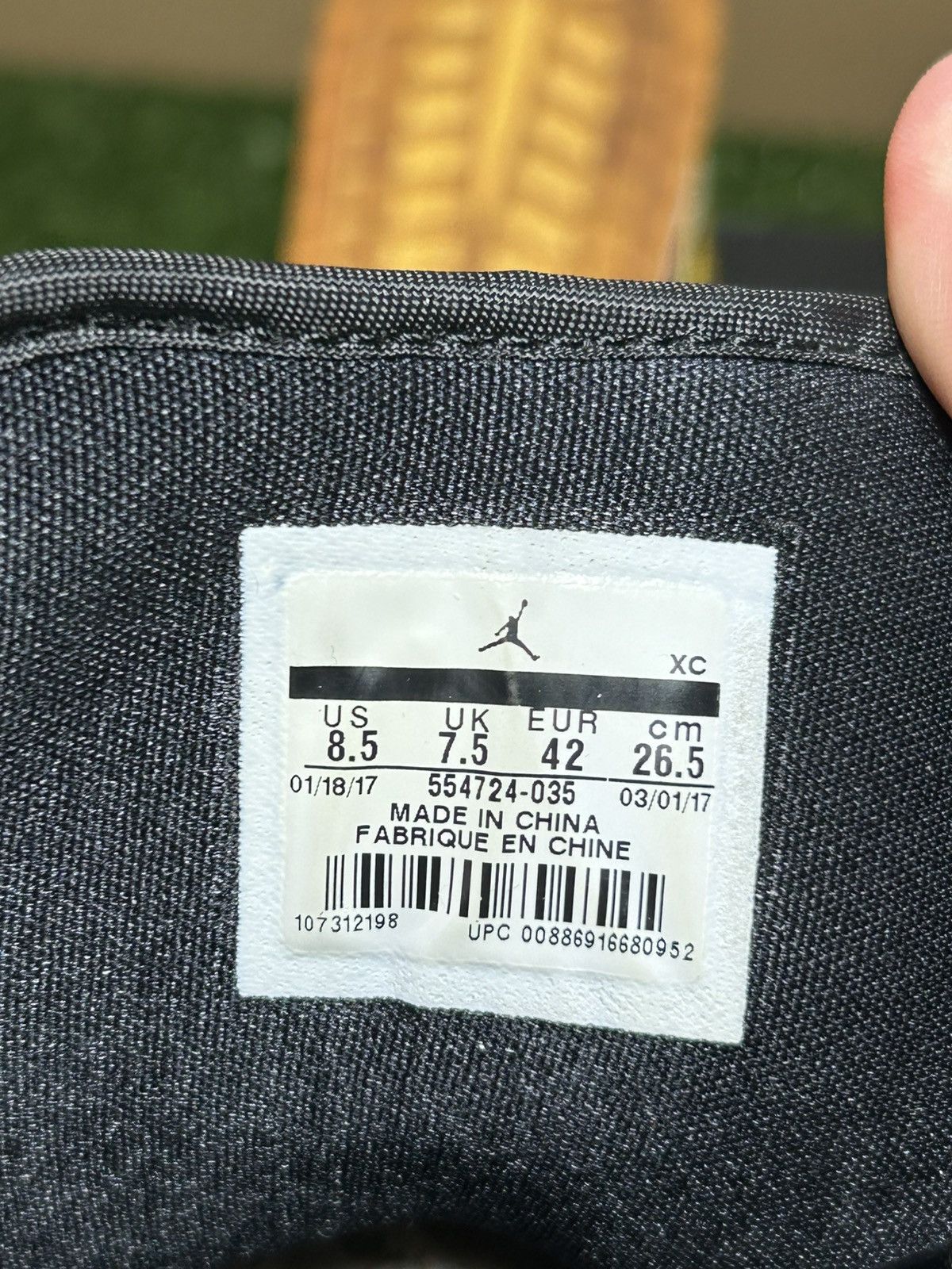 Jordan Brand Jordan 1 Mid New Love 2017 Size US 8.5 / EU 41-42 - 12 Thumbnail