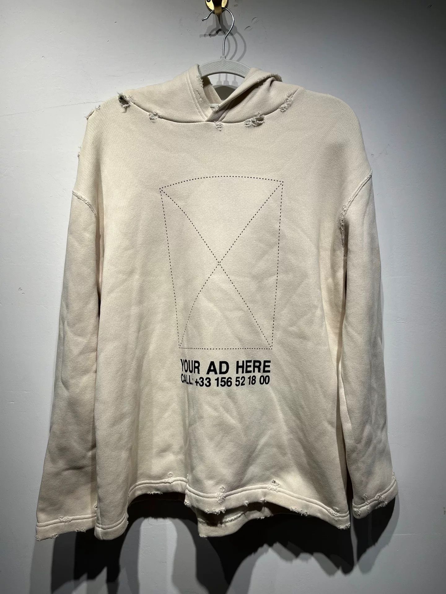 Balenciaga Balenciaga Distressed White Hoodie M Women Size M / US 6-8 / IT 42-44 - 1 Thumbnail