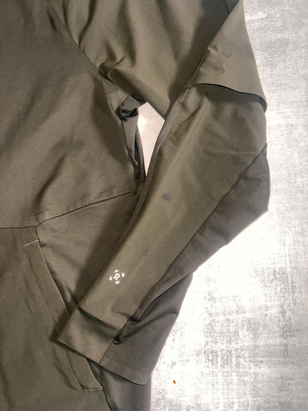Lululemon Lululemon Cross Challenger Hoodie Hunter Green Size US L / EU 52-54 / 3 - 3 Thumbnail