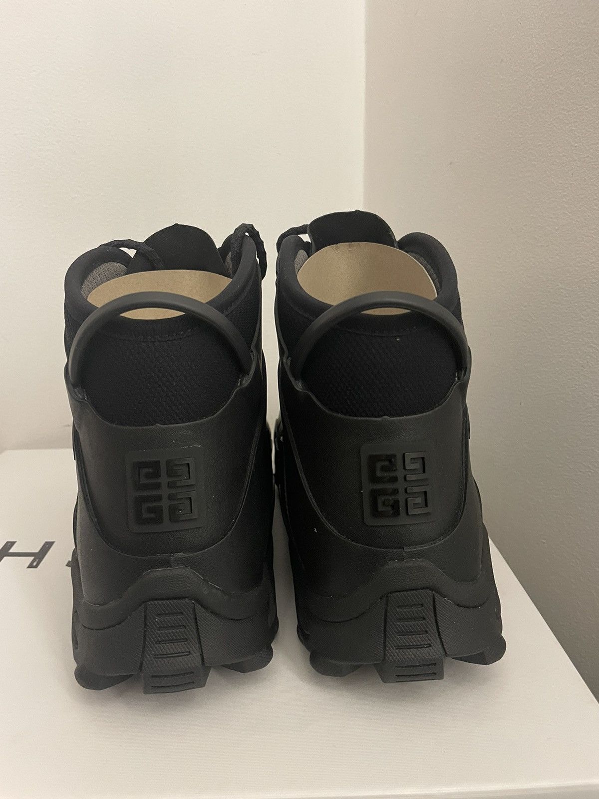 Givenchy Bogs lace up boots in rubber and neoprene Size US 10 / EU 43 - 8 Thumbnail