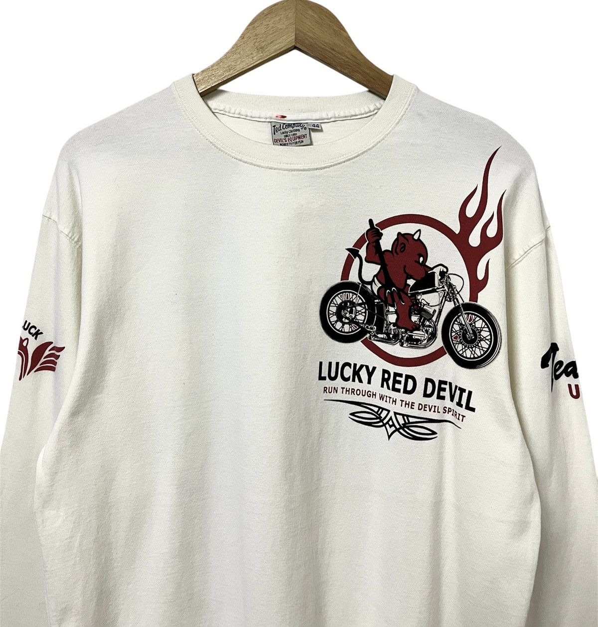 Japanese Brand TED COMPANY TED MAN LUCKY RED DEVIL RACING LONGSLEEVE TSHIRT Size US L / EU 52-54 / 3 - 6 Thumbnail