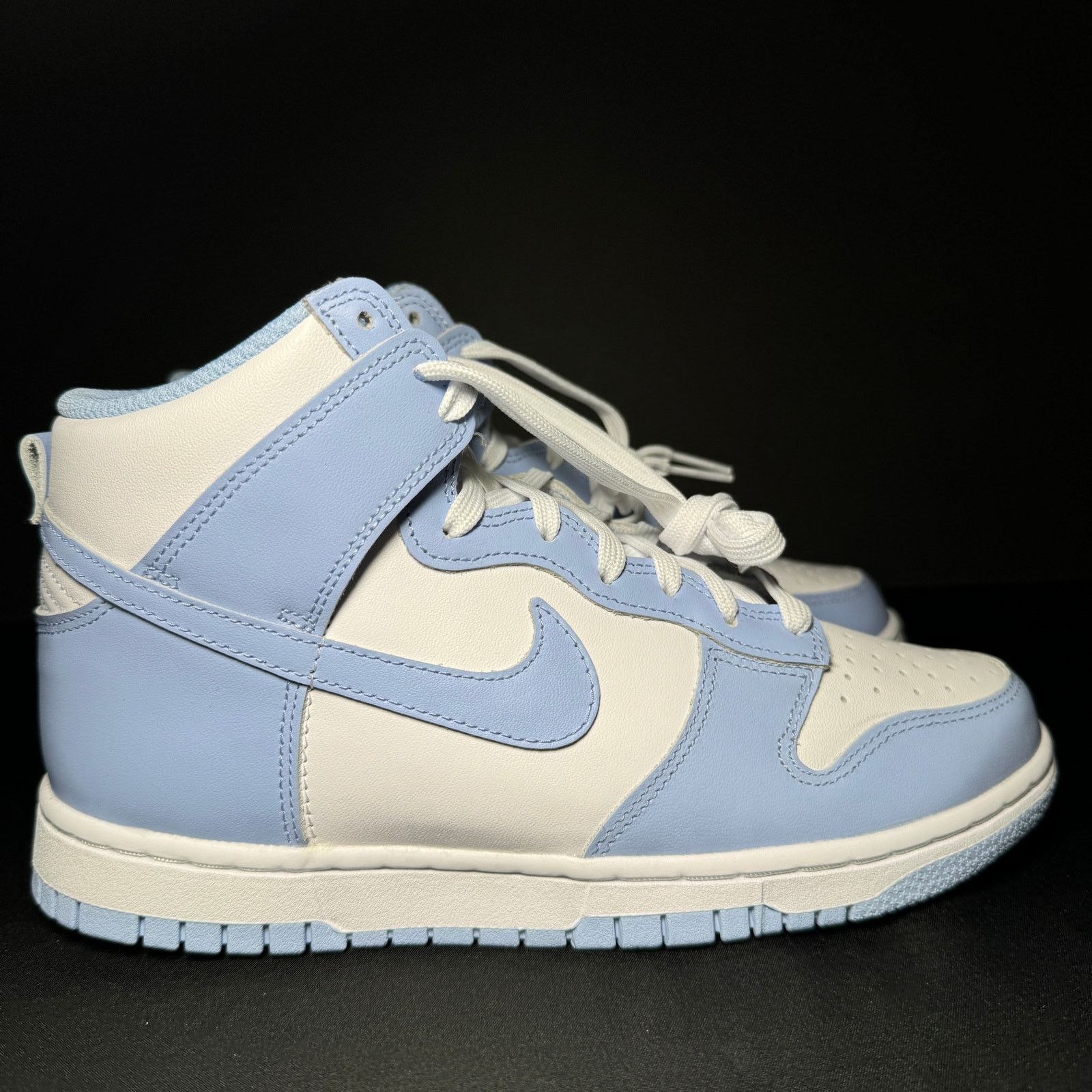 Jordan Brand × Nike Size 7 - Wmns Nike Dunk High Aluminum Women's Shoes Size US 7 / IT 37 - 1 Thumbnail