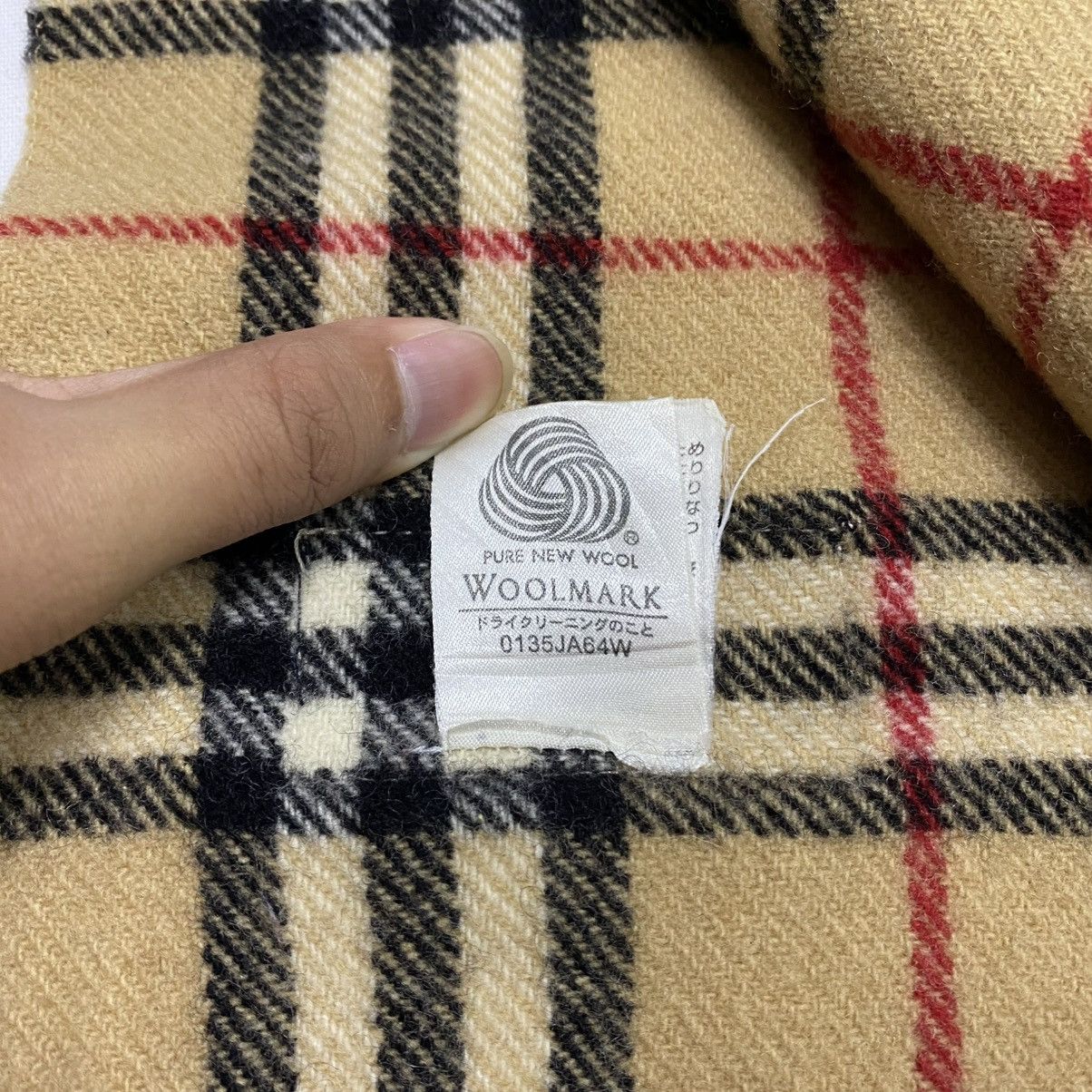 Burberry BURBERRYS SCARF MUFFLER BUR066 Size ONE SIZE - 7 Thumbnail