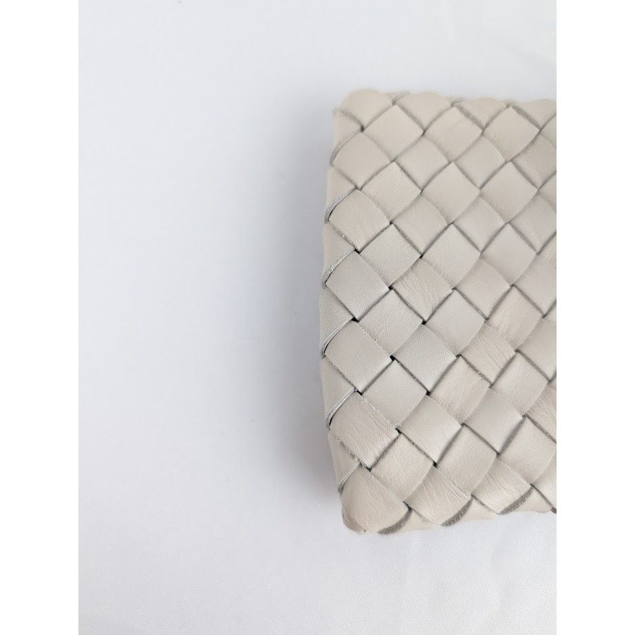 Bottega Veneta o1rshd1 Size: OS / Intrecciato Cabat in Cream Size ONE SIZE - 4 Thumbnail
