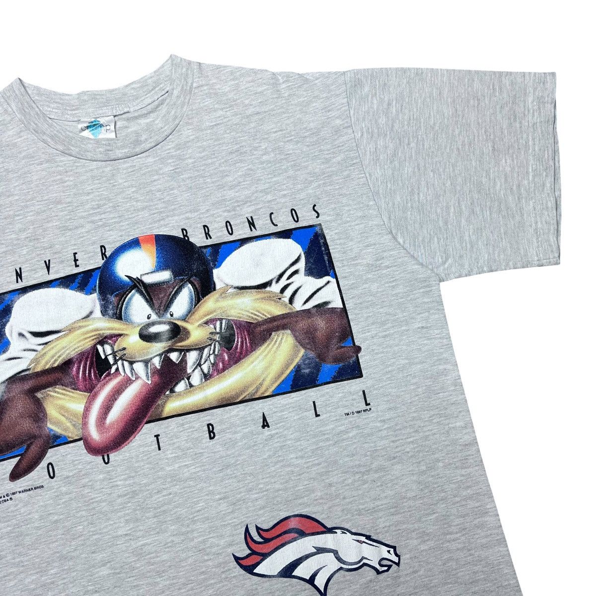 Warner Bros 1997 NFL Denver Broncos Taz Looney Tunes Warner Bros T-Shirt Size US L / EU 52-54 / 3 - 7 Thumbnail