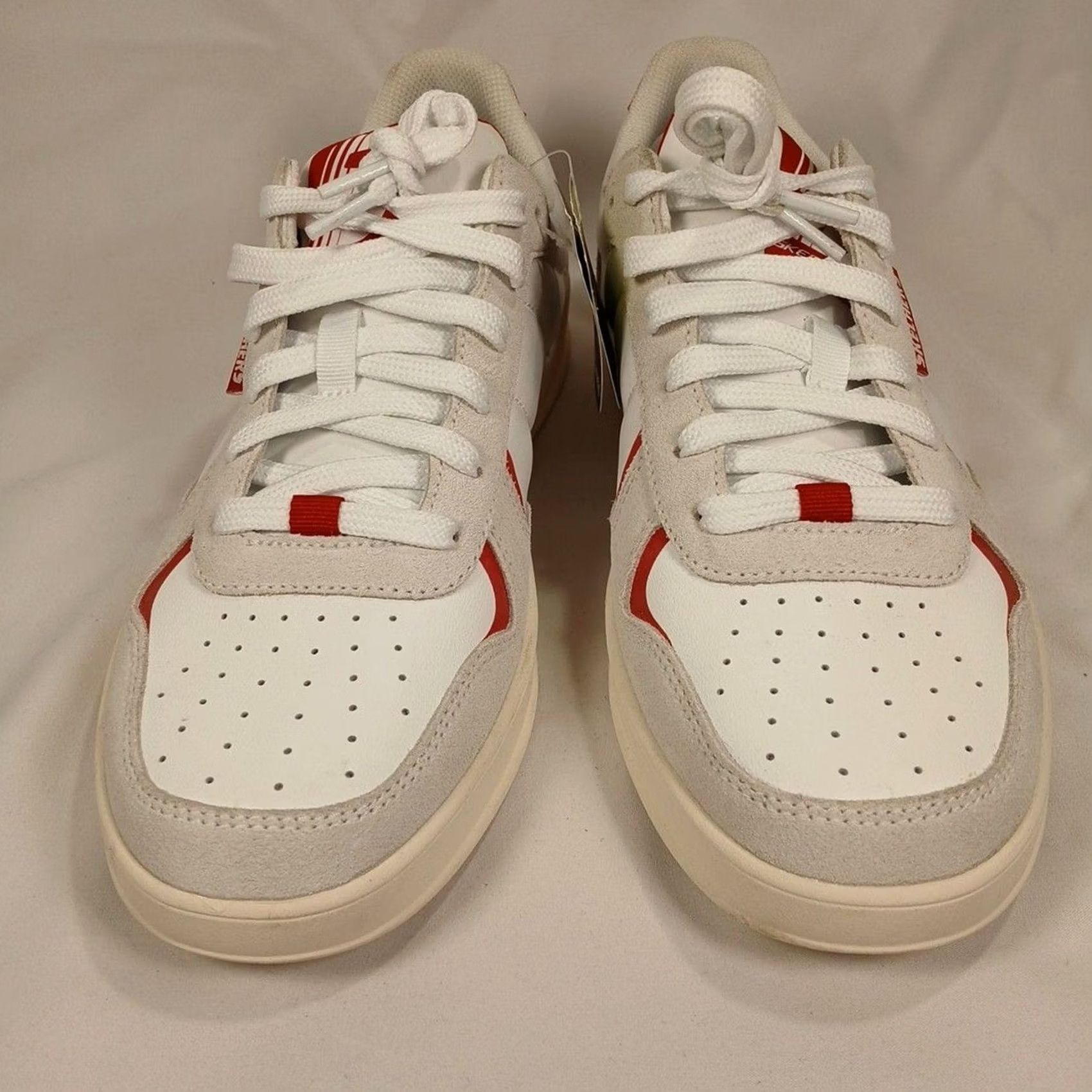 SKECHERS SKECHERS Mens White Red Sneakers Size 10 Low Top Casual Street Shoes NWOB Size US M / EU 48-50 / 2 - 6 Thumbnail