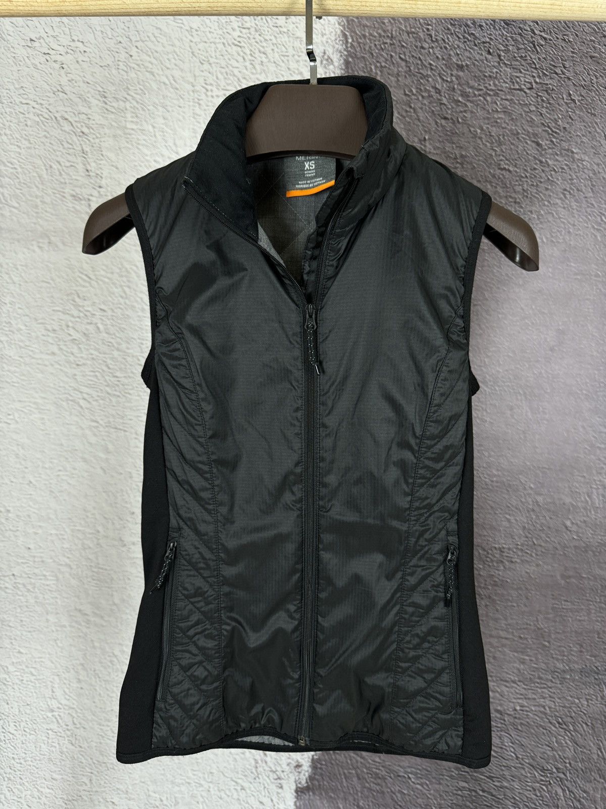 Icebreaker Icebreaker Merino Loft Vest Women's XS Black Full Zip Size XS / US 0-2 / IT 36-38 - 2 Thumbnail
