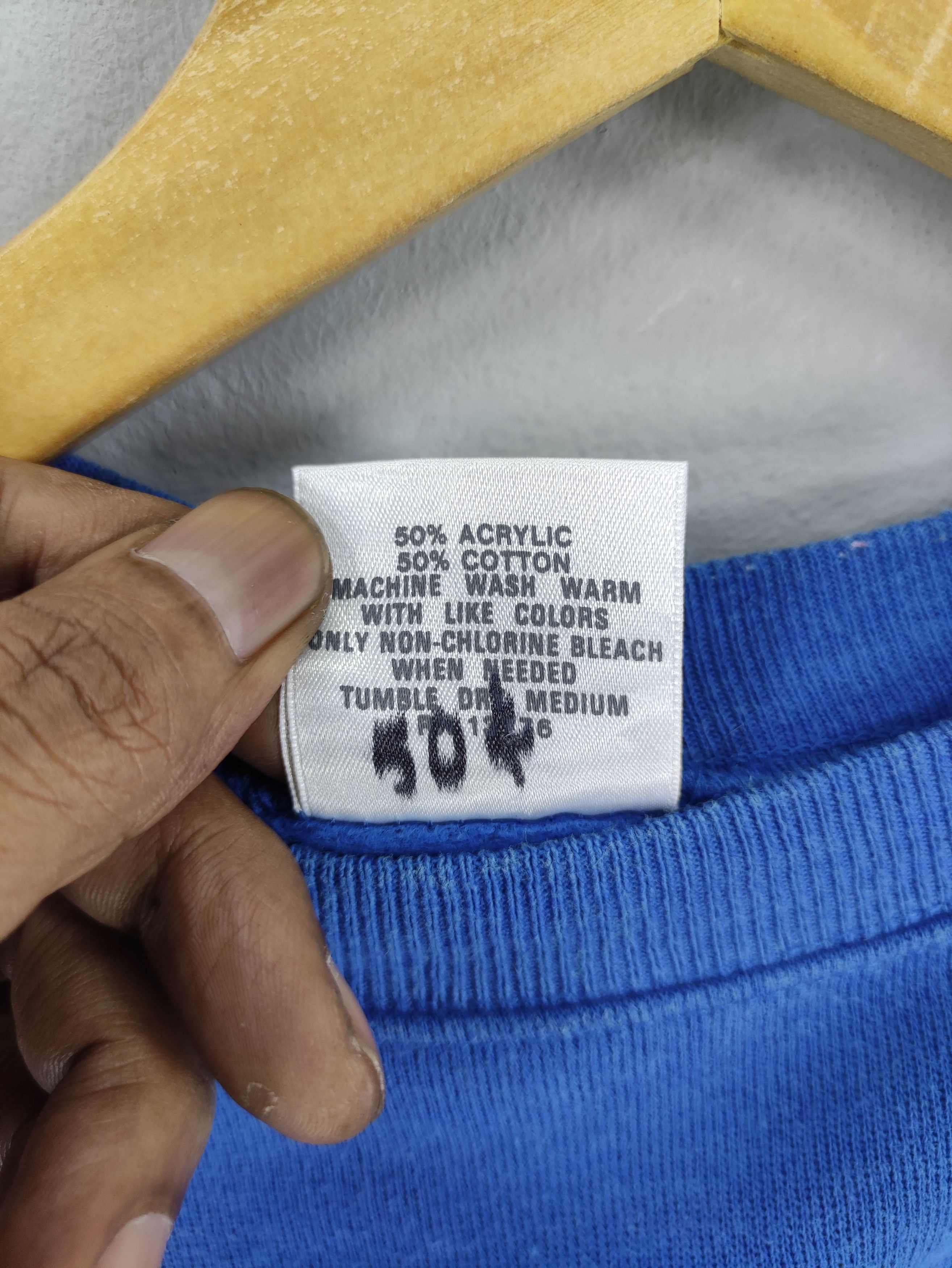Hanes Vintage Hanes Sweatshirt Jumper Size US L / EU 52-54 / 3 - 4 Thumbnail