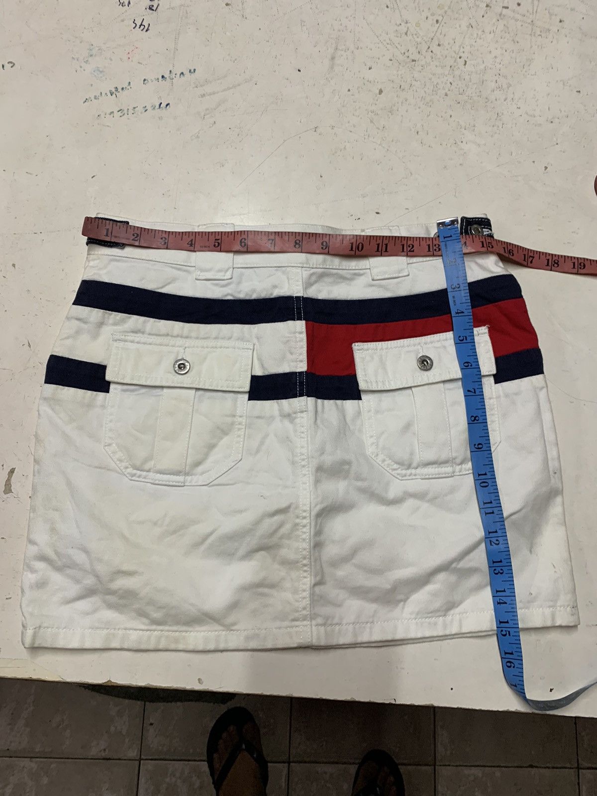 Tommy mini skirt
