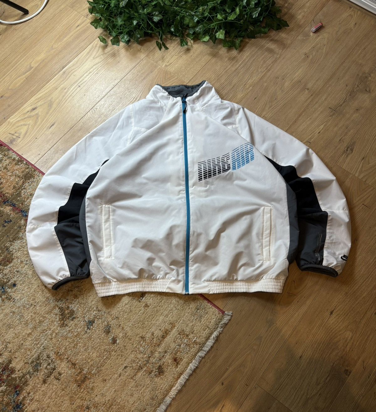 Nike 00s Nike Air Vintage Nylon Oversized Drill Jacket Rare Y2K Size US XXL / EU 58 / 5 - 2 Thumbnail