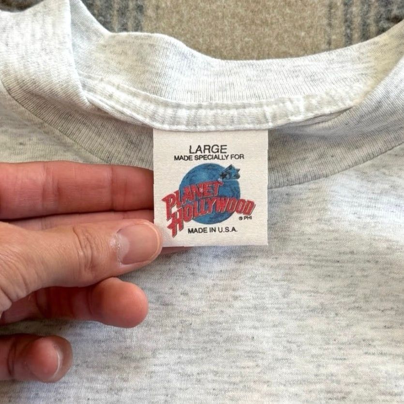 Planet Hollywood VINTAGE Planet Hollywood T-Shirt 90s Shirt Men L Gray Short Sleeve Regular Size L 1990s Honolulu Hawaii Solid Patterns Boys Girls? Size US L / EU 52-54 / 3 - 2 Thumbnail