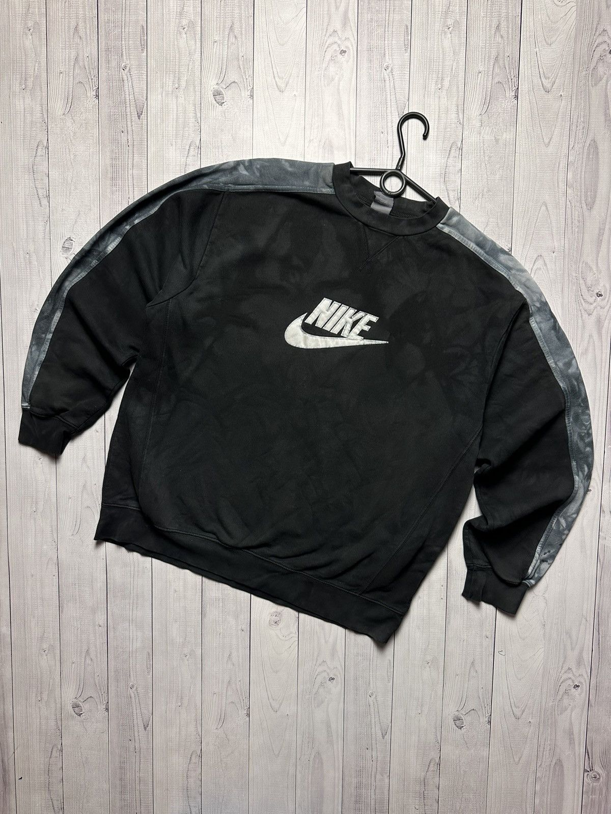 Nike × Vintage Vintage Nike sweatshirt Tie Dye big logo rare size Xl Size US XL / EU 56 / 4 - 1 Thumbnail