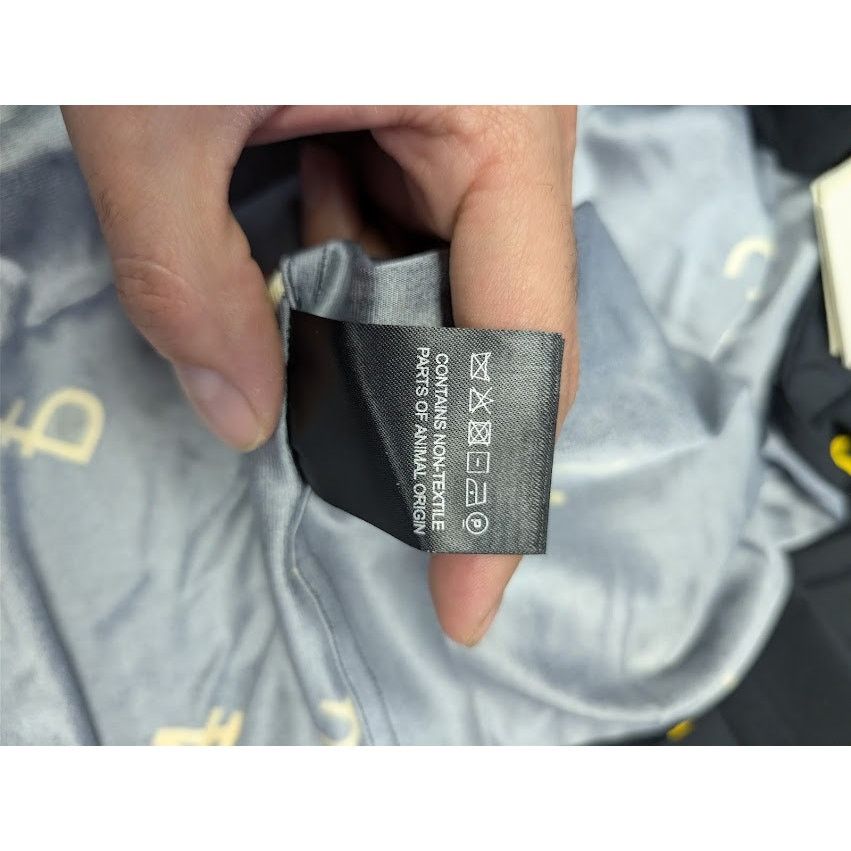 Vetements o1rshd1 Currency Print Button Up Shirt in Black Size US L / EU 52-54 / 3 - 22 Thumbnail