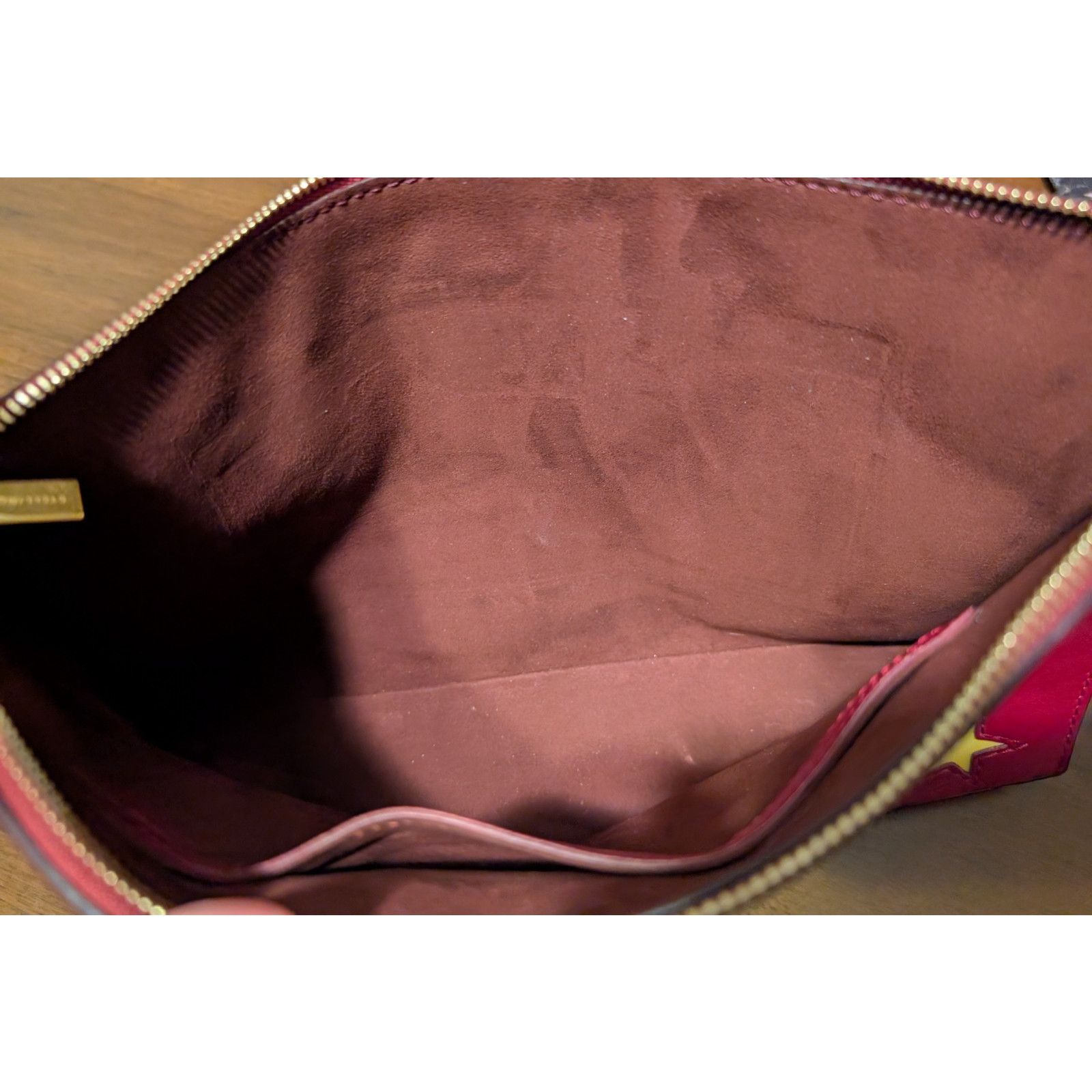 Stella McCartney STELLA MCCARTNEY Vegan Leather Red with stars Clutch EUC Size ONE SIZE - 6 Thumbnail