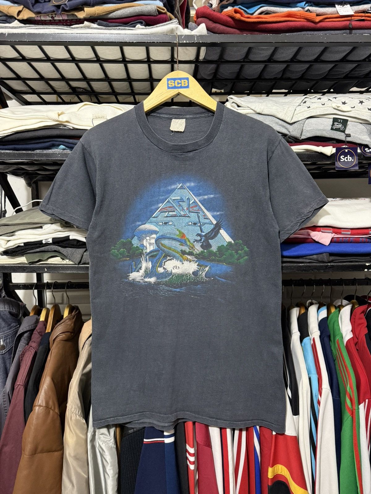 Band Tees Vintage asia 1983 invasion concert tour tshirt Size US S / EU 44-46 / 1 - 1 Thumbnail