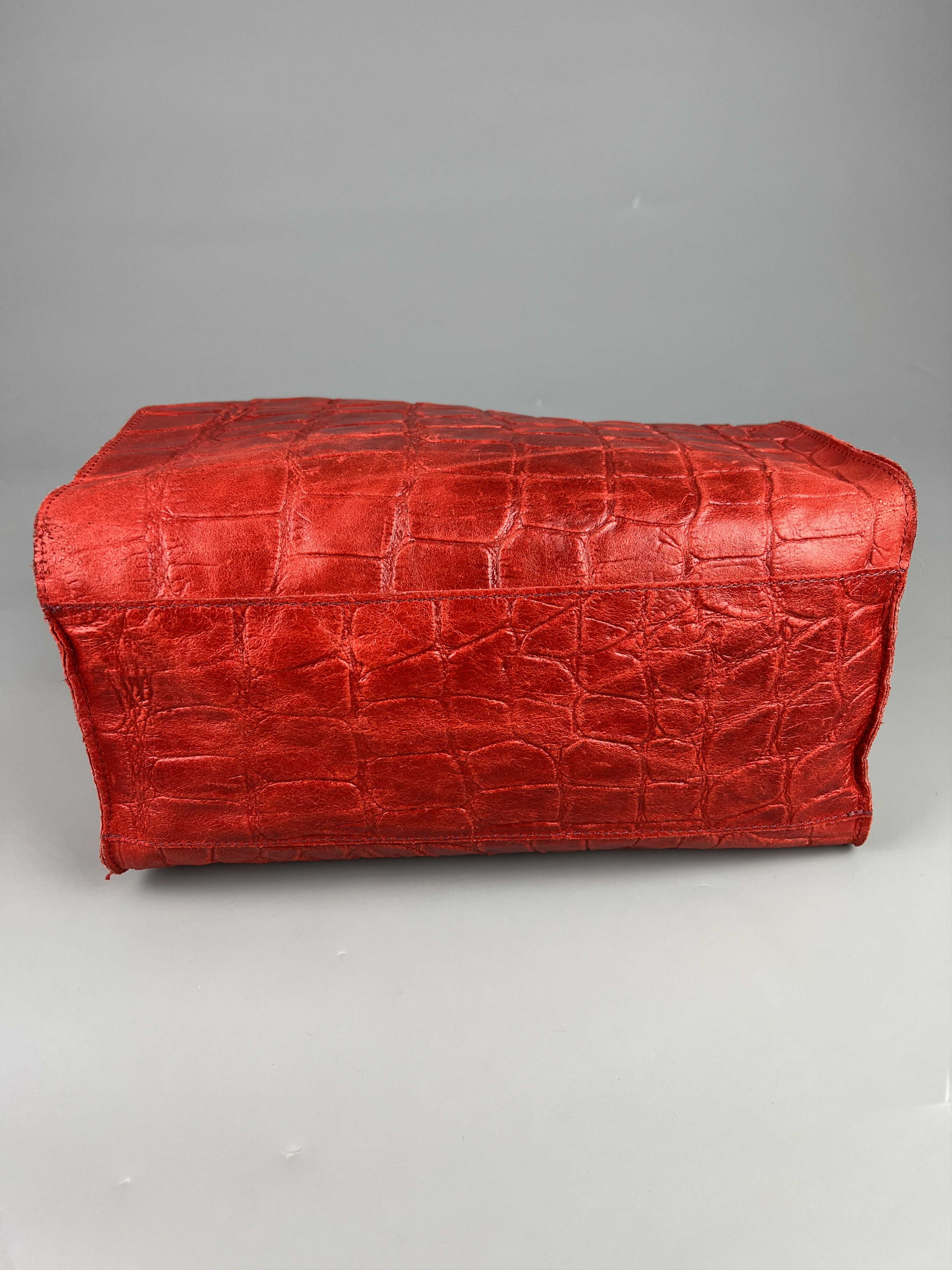 Handmade × Leather Embossed Croco Print Red Leather Tote Bag Hand Made Size ONE SIZE - 5 Thumbnail