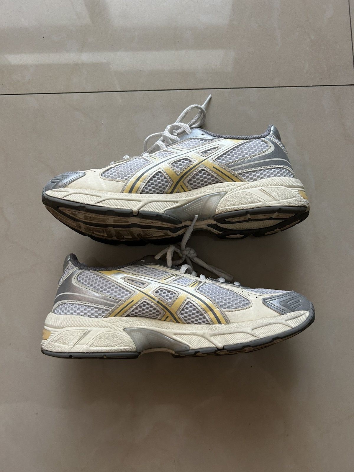 Asics Asics 1130 white/faded yellow Size US 6 / EU 39 - 2 Thumbnail