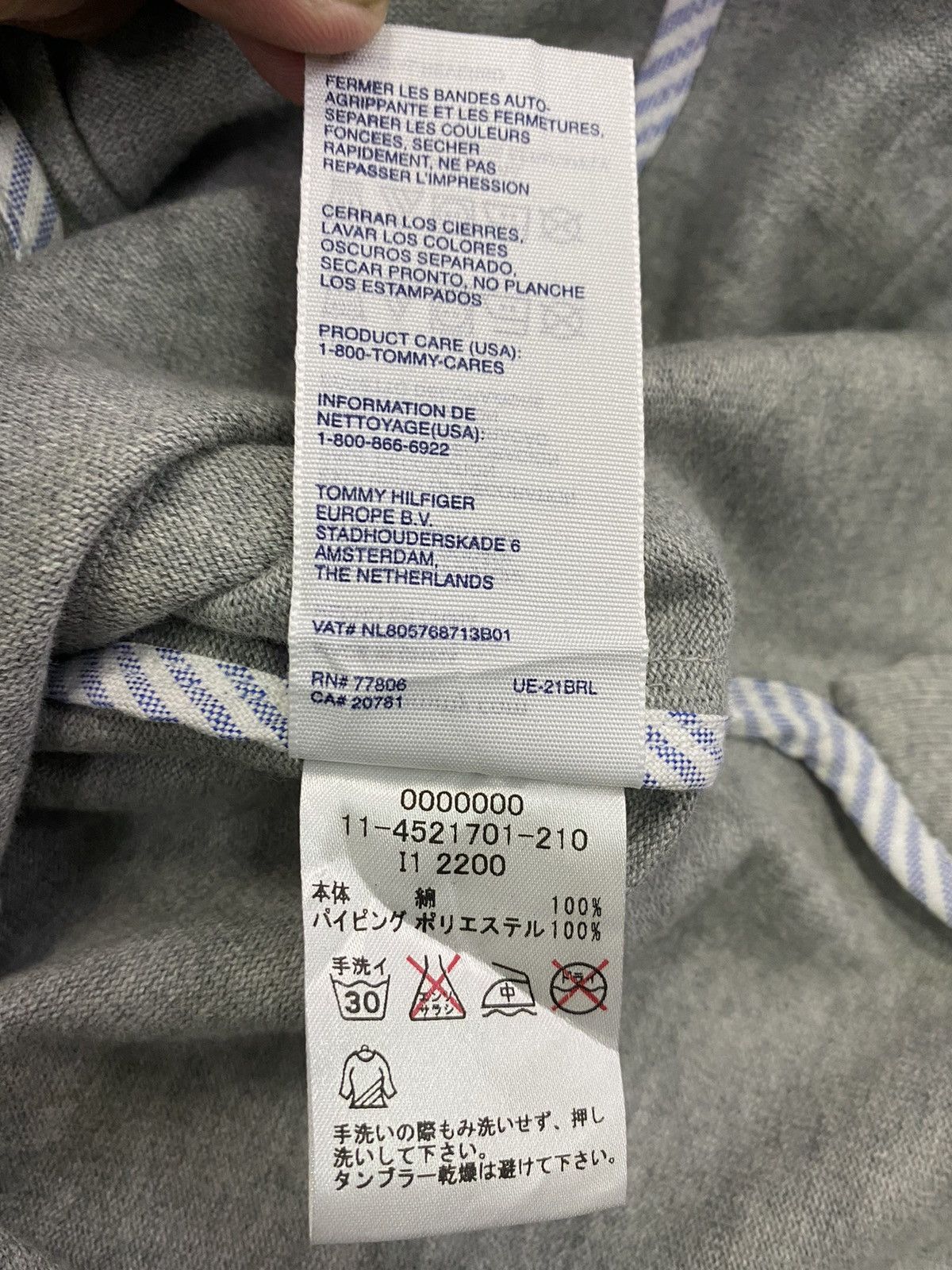 Tommy Hilfiger Vtg Tommy Hilfiger Button Cardigan (M) Size US L / EU 52-54 / 3 - 14 Thumbnail