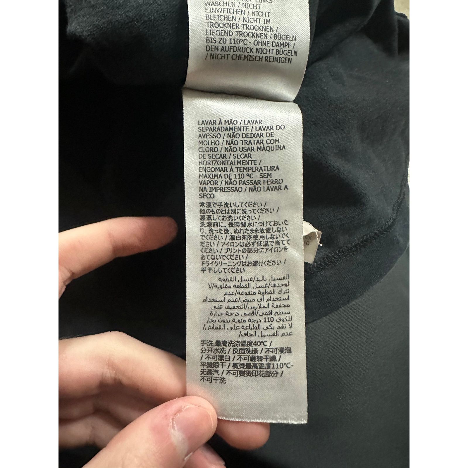 Gucci Gucci Freya Hartas ICCUG Tee Used Medium Size US M / EU 48-50 / 2 - 7 Thumbnail