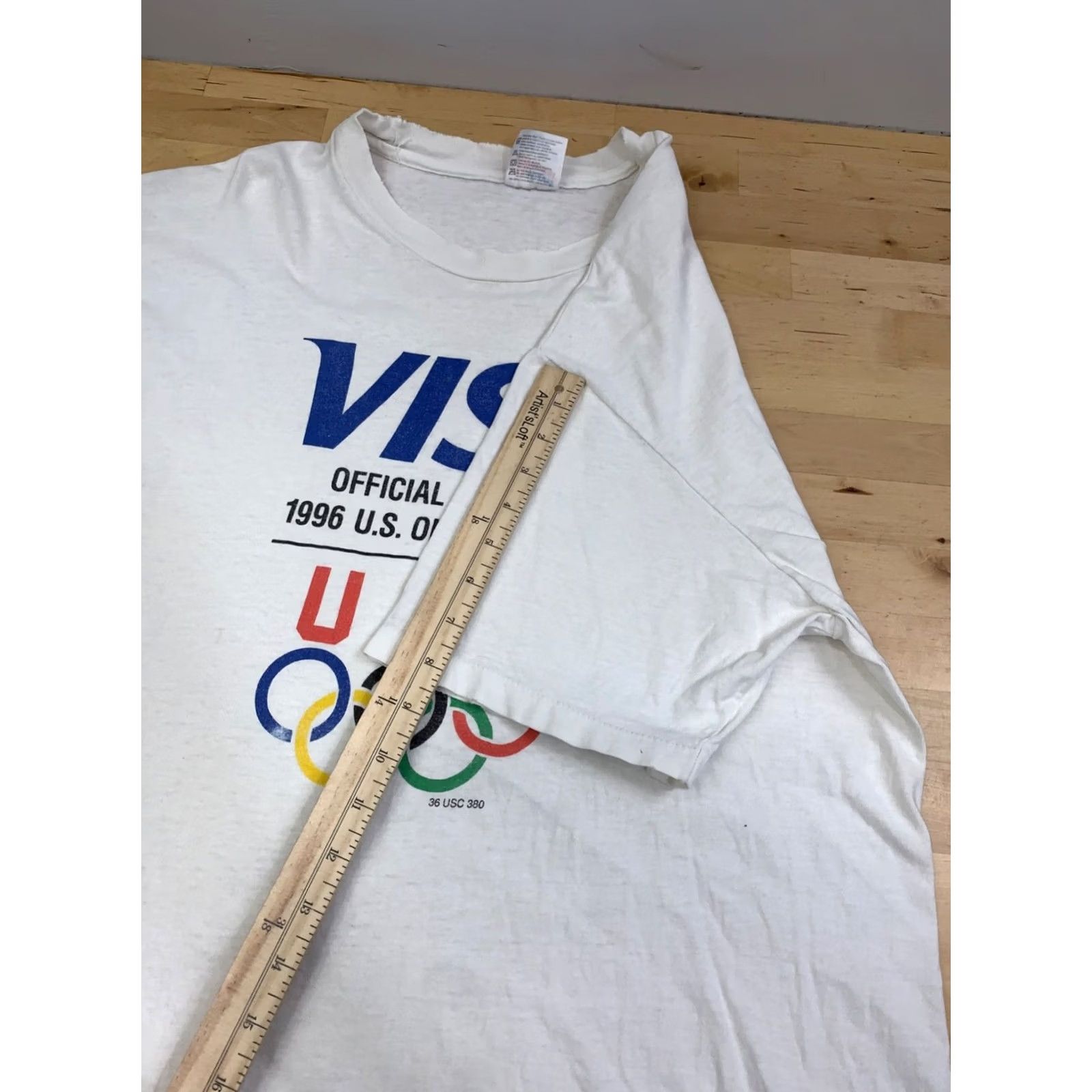 Hanes VINTAGE Hanes 1996 US Olympic Shirt Men L White USA 90s Sports Distress Visa Promo T-Shirt Boys? Size US L / EU 52-54 / 3 - 6 Thumbnail