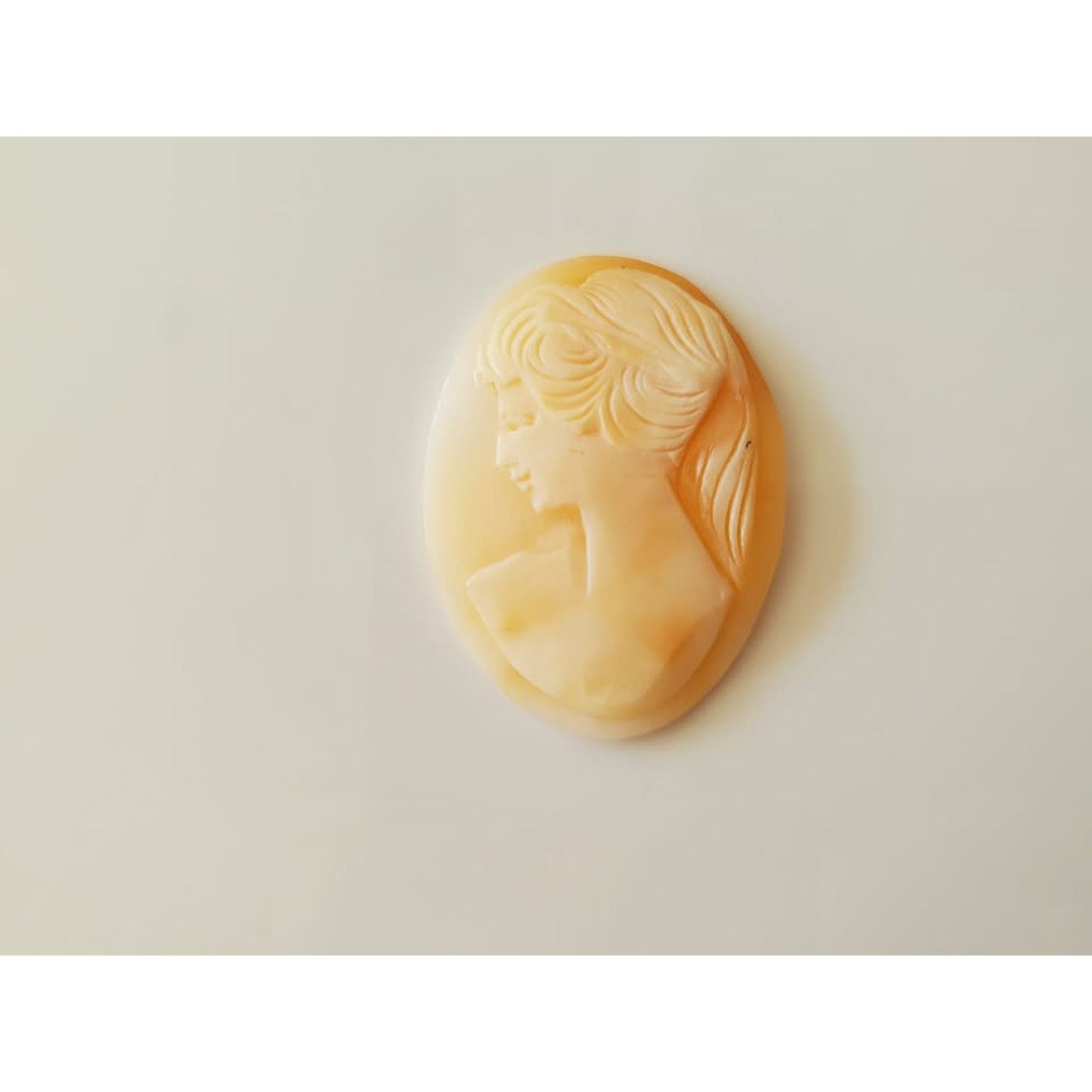 Other Antique Unmounted Hand Carved Victorian Woman Cameo Size ONE SIZE - 1 Thumbnail