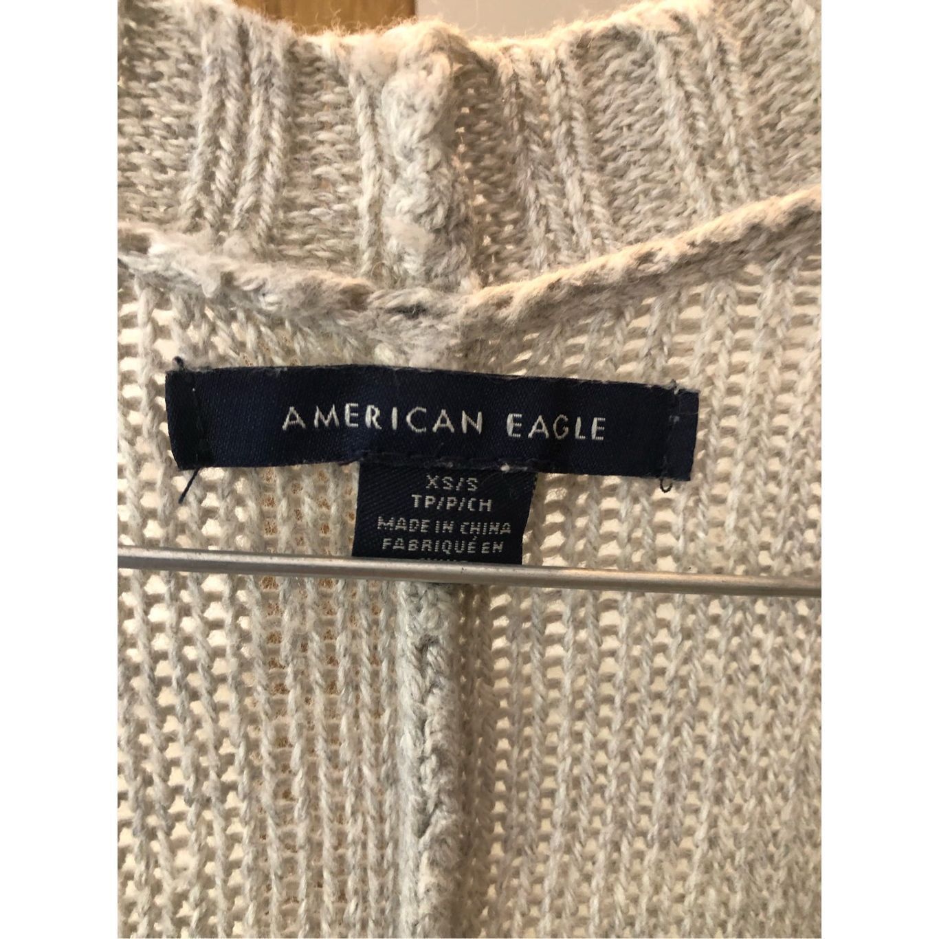 American Eagle Outfitters American Eagle Women’s Light Gray Cardigan Sweater Size XS Size XS / US 0-2 / IT 36-38 - 4 Thumbnail