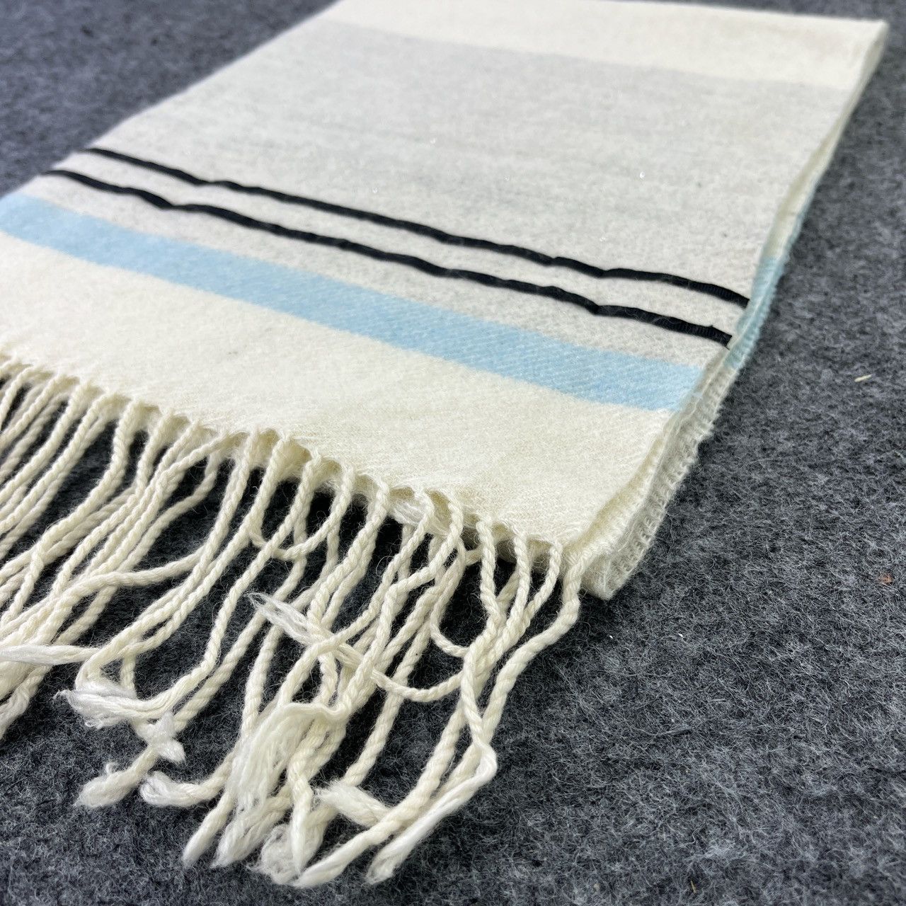 Lanvin Lanvin Scarf / Muffler / Neckwear T498 Size ONE SIZE - 8 Thumbnail