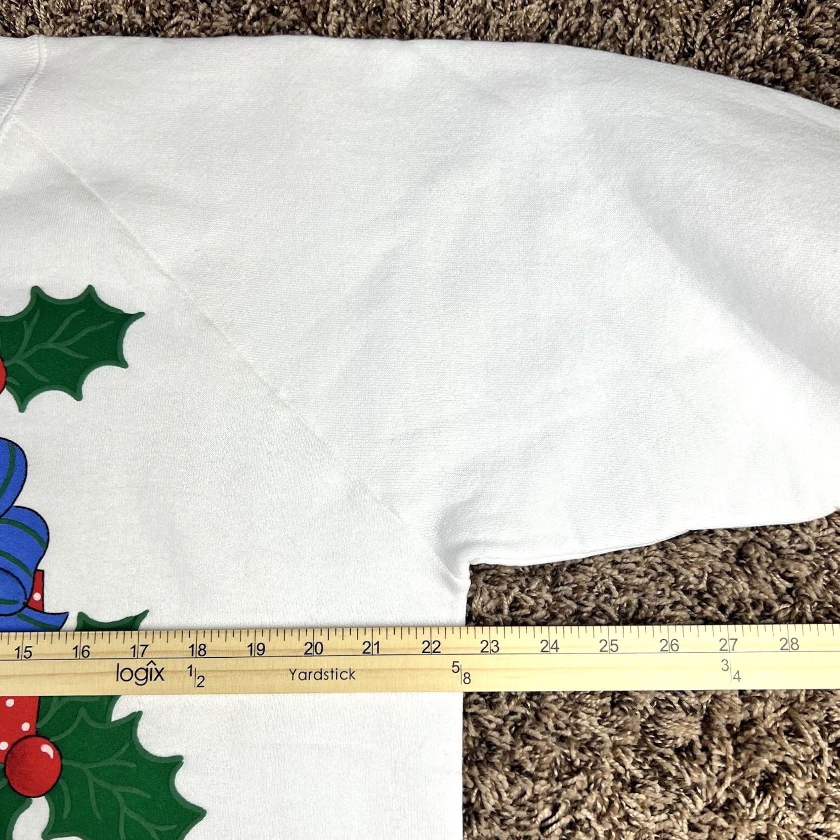 Fruit Of The Loom VINTAGE Christmas Bear Raglan Crewneck Sweatshirt XL Puff Print Made in USA Mens Sweatshirt Size US XL / EU 56 / 4 - 7 Thumbnail