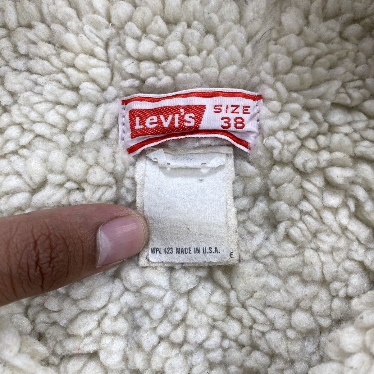 Levi's Vintage Clothing 1980s Vintage Levis Sherpa Orange Tab #527 USA Denim Jacket Size US M / EU 48-50 / 2 - 9 Thumbnail