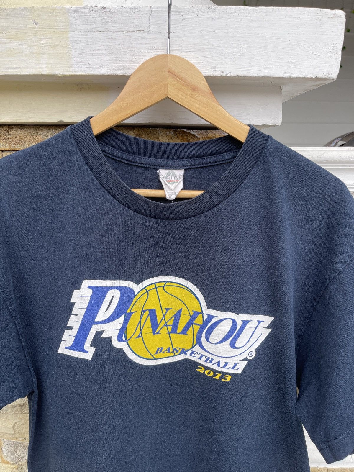 NBA Rare🔥Vintage Punohou Basketball T-Shirt Size US L / EU 52-54 / 3 - 2 Thumbnail