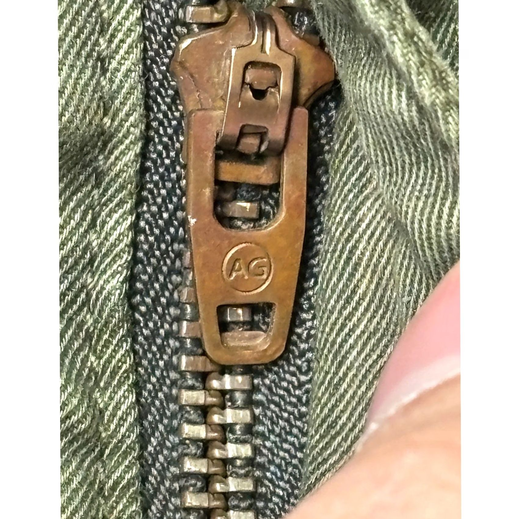 Olive AG Adriano Goldschmied The Whitt Cargo Ankle Pants Olive Green 25X27 Pants Women Slim Olive Green Cargo Zipper Logo 90s? Size 42" / US 20 - 4 Thumbnail