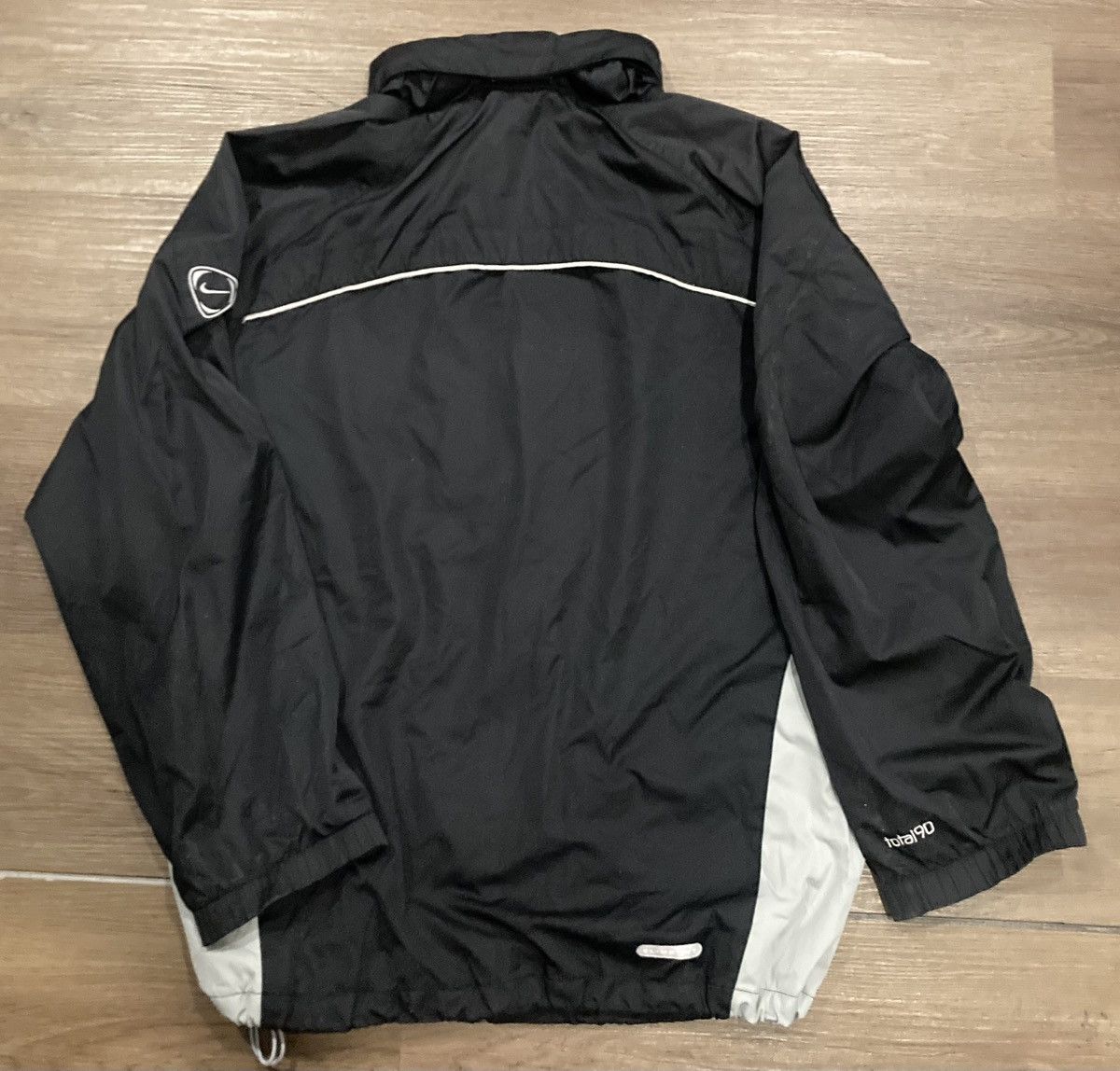 Nike Vintage Nike Technical Training Windbreaker Hoodie Size US L / EU 52-54 / 3 - 2 Thumbnail