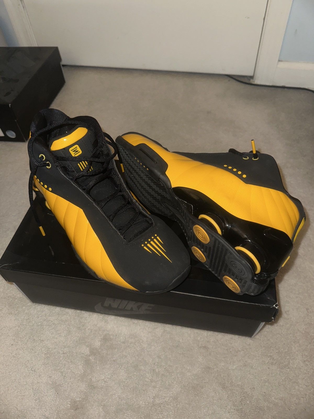 Nike Nike Shox BB4 “Black/Yellow” – Size 12 Size US 12 / EU 45 - 1 Thumbnail