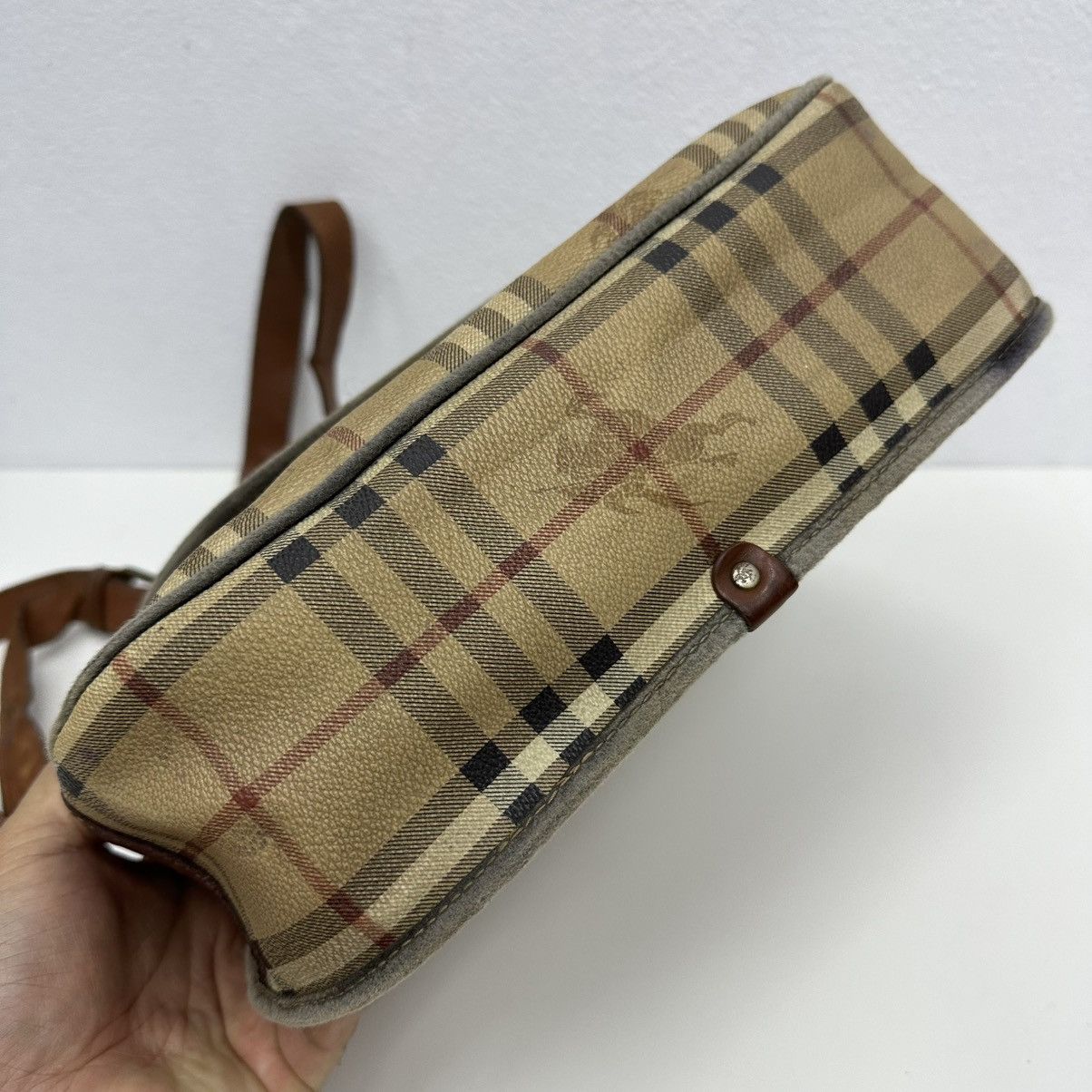 Burberry ‼️YES‼️ VINTAGE BURBERRYS NOVA CHECK SHOULDER CROSSBODY BAG Size ONE SIZE - 8 Thumbnail