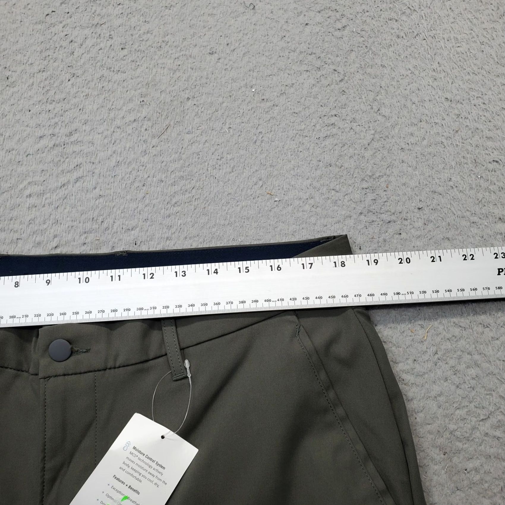 Lands' End Lands' End Men Green 37 Straight Leg Pants Dress Pants Regular Size: Mens Size 37: Green: Moisture Control: Preppy, Solid, Flat Front, Pockets, Sl... Size US 37 - 5 Thumbnail