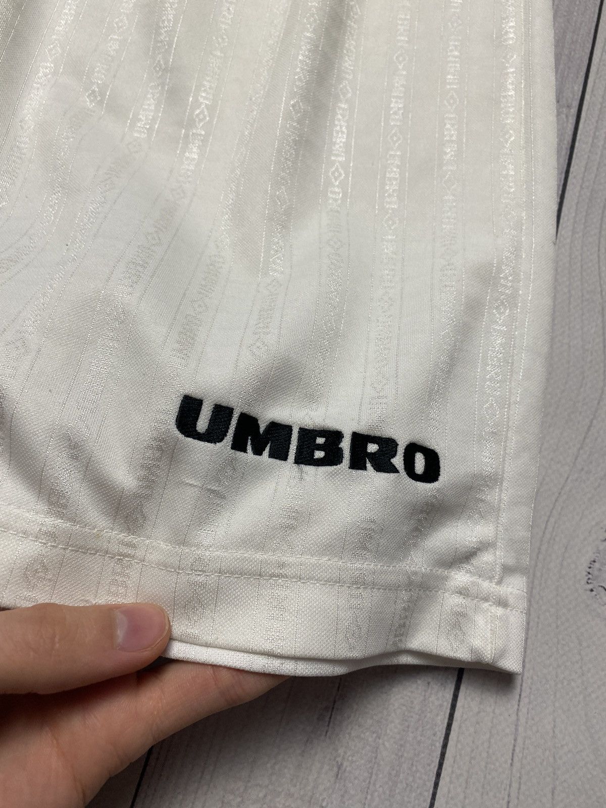 Umbro Vintage Umbro Shorts monogram logo L size Size US 34 / EU 50 - 2 Thumbnail