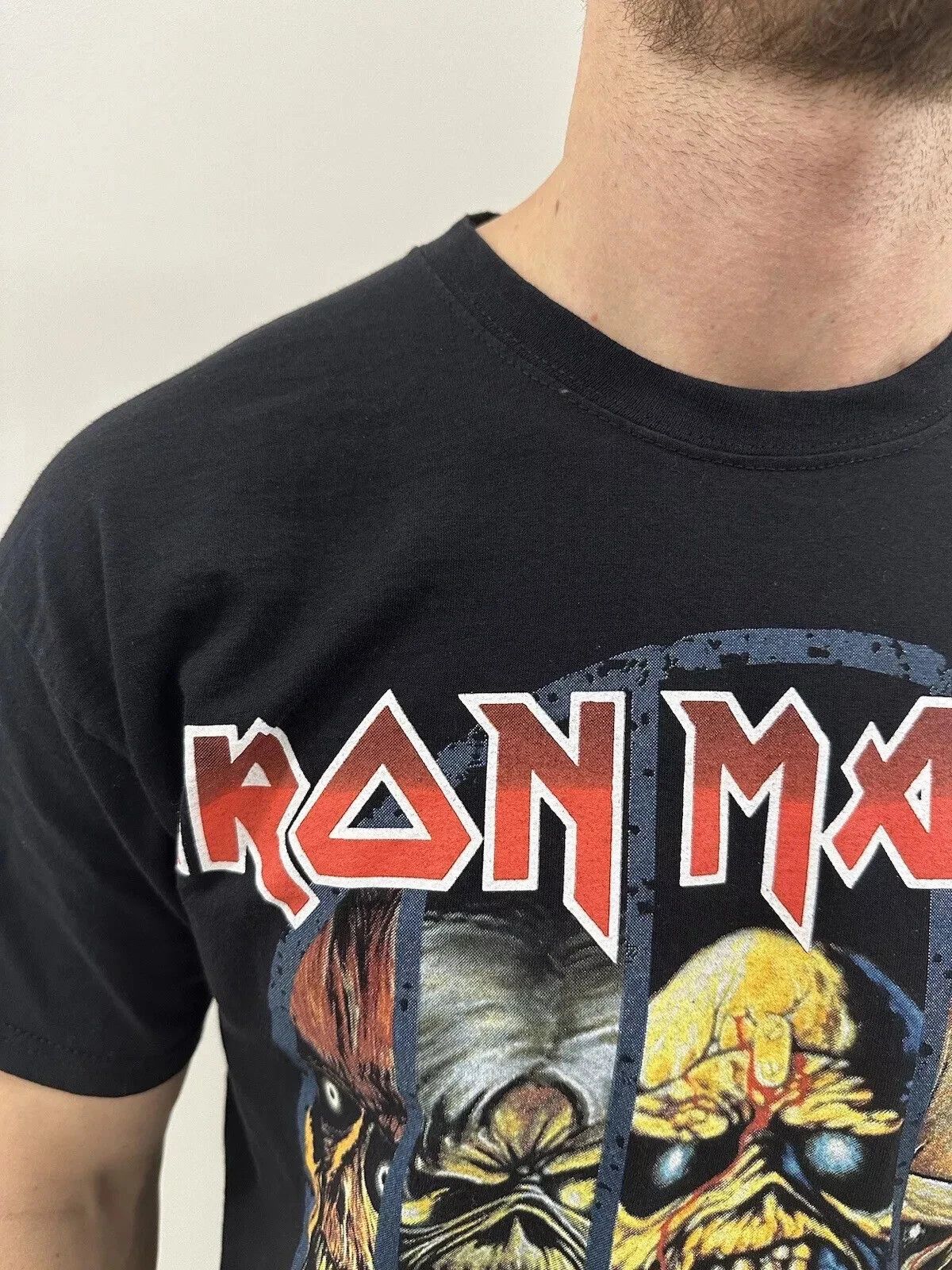 Fruit Of The Loom IRON MAIDEN 2012 SHIRT TEE BAND Official Retro Bloke MUSIC Size US M / EU 48-50 / 2 - 4 Thumbnail