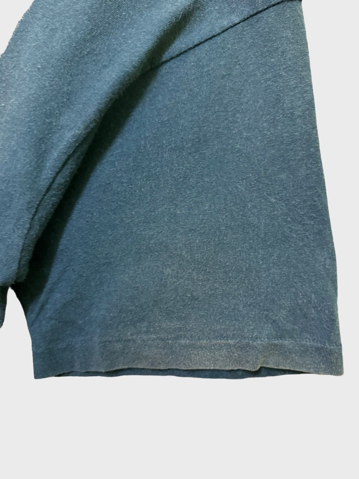 Vintage VINTAGE SHARK & RAY TOOL FADED NAVY SINGLE STITCH TEE Size US M / EU 48-50 / 2 - 6 Thumbnail