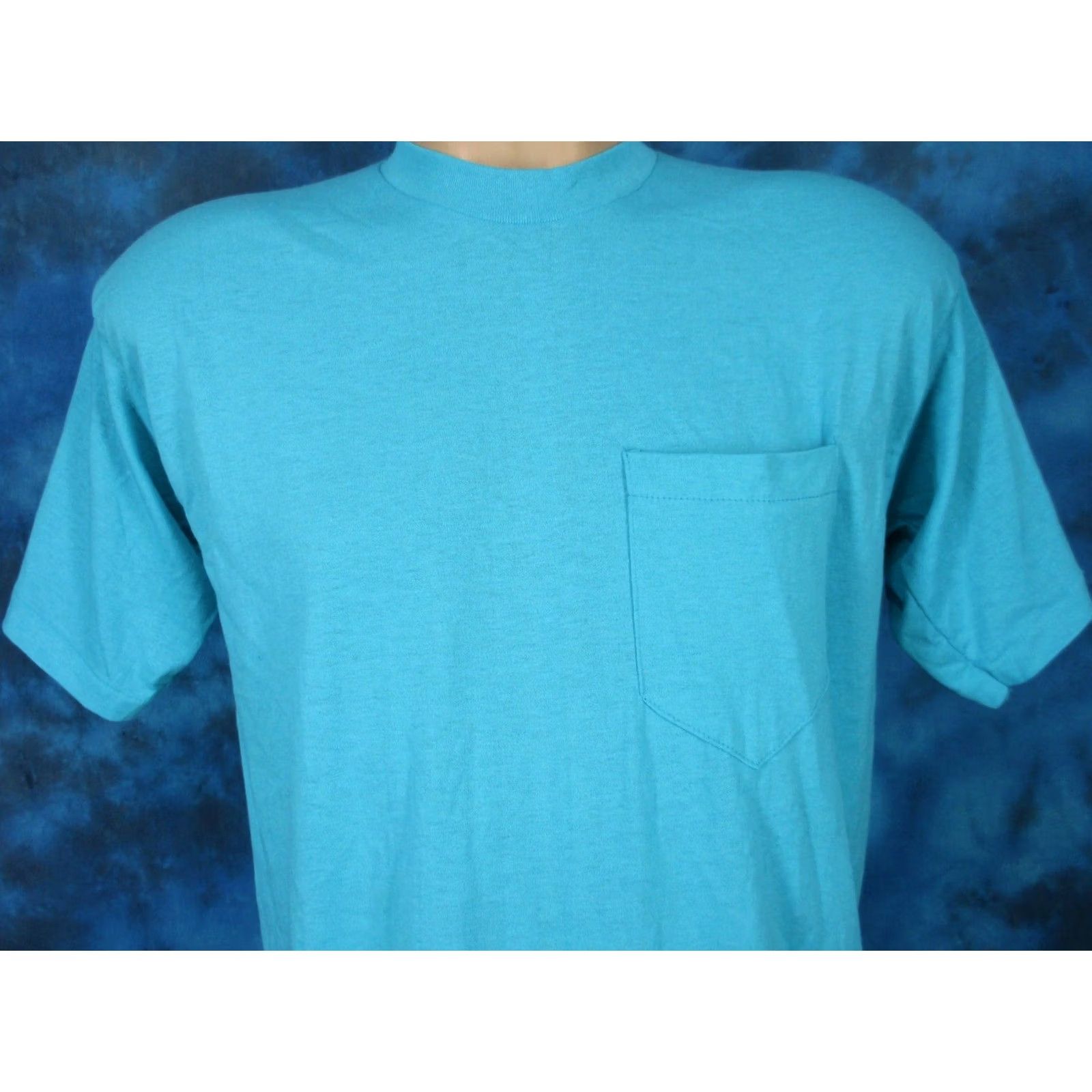 Vintage VINTAGE NOS 80s BLANK POCKET T-Shirt MEDIUM Blue Men Shirt 80s 90s Surf Rock Size US M / EU 48-50 / 2 - 4 Thumbnail