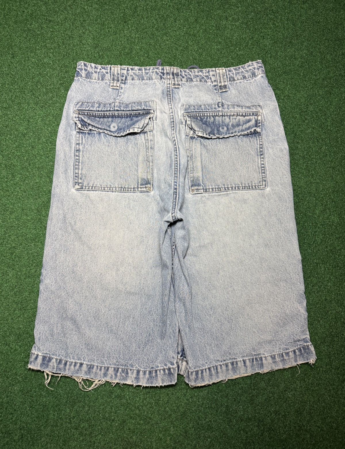 Levi's Y2K Distressed Baggy Cargo Jorts Skater Grunge Denim Shorts Size US 32 / EU 48 - 1 Thumbnail