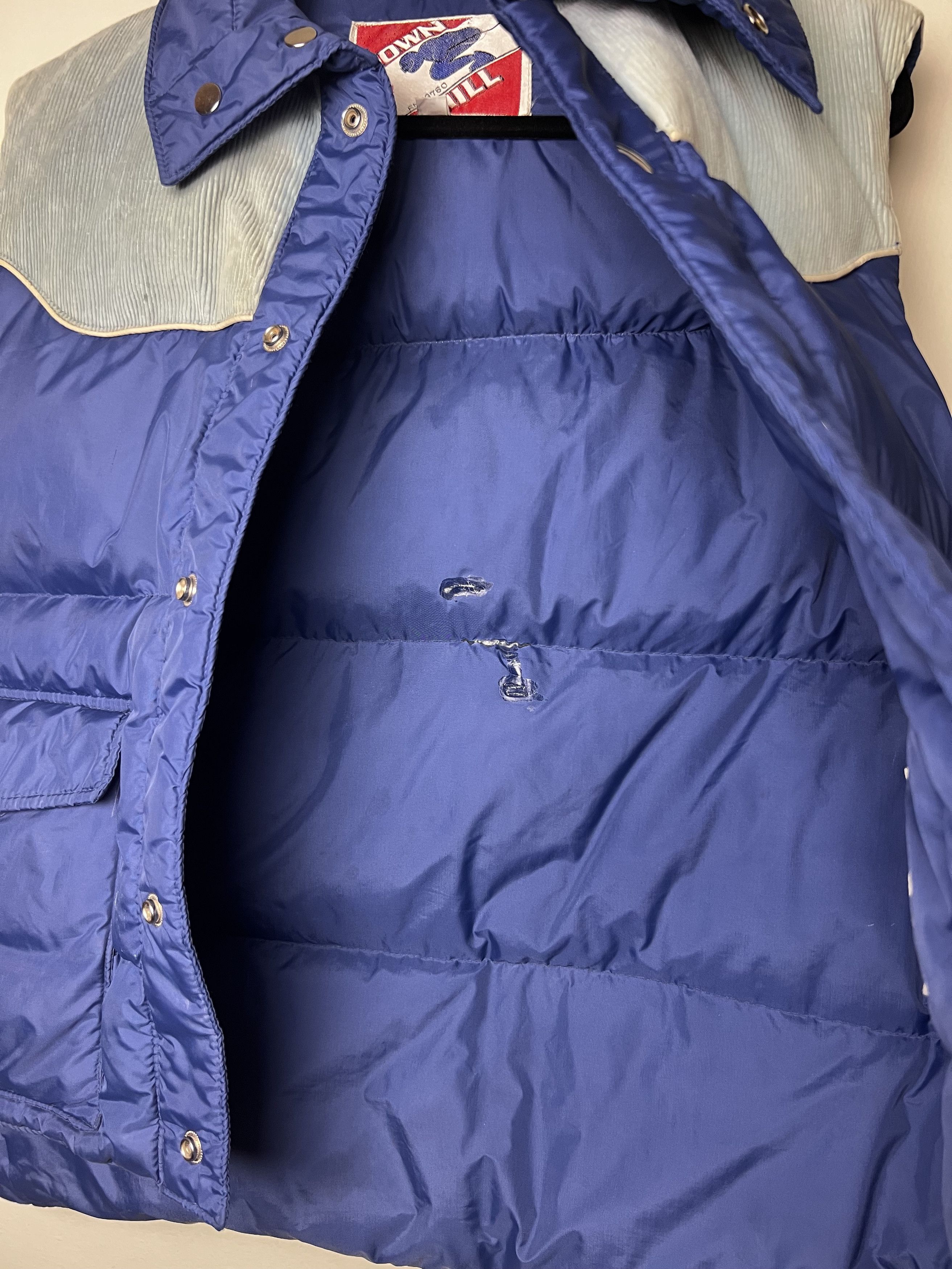 Vintage Vintage 1980's Down Hill Blue Corduroy Western Puffer Vest Size US L / EU 52-54 / 3 - 12 Thumbnail