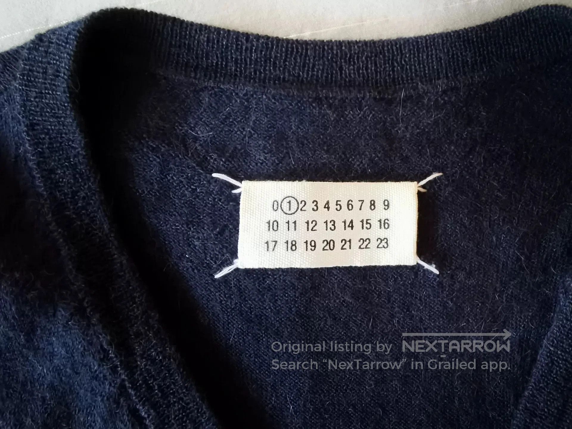 Maison Margiela Maison Margiela Wool Sweater with V-neck. Size M / US 6-8 / IT 42-44 - 5 Thumbnail