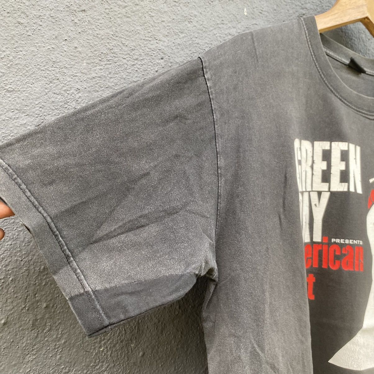 Vintage Thrashed Faded Green Day American Idiot Promo Boot ERD TEE Size US L / EU 52-54 / 3 - 5 Thumbnail