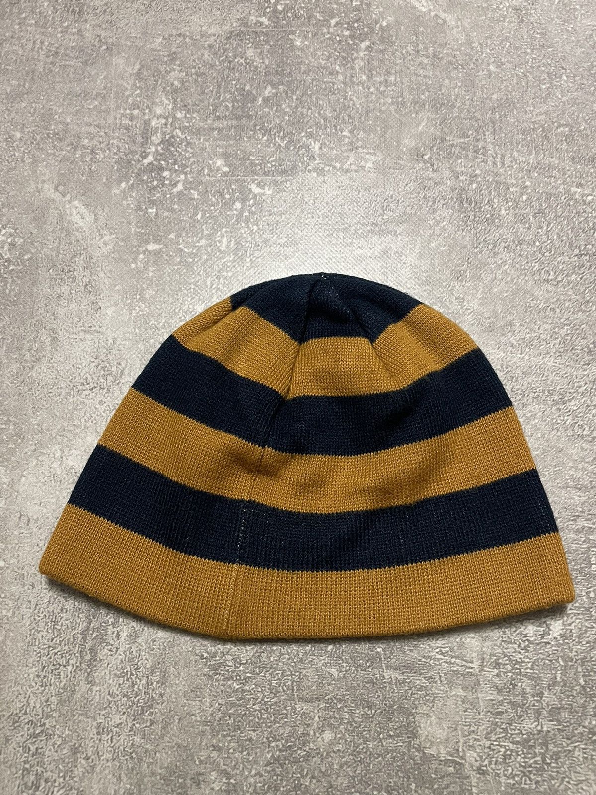 DC Vintage DC Big Logo Rap Hat Sk8 Size ONE SIZE - 3 Thumbnail