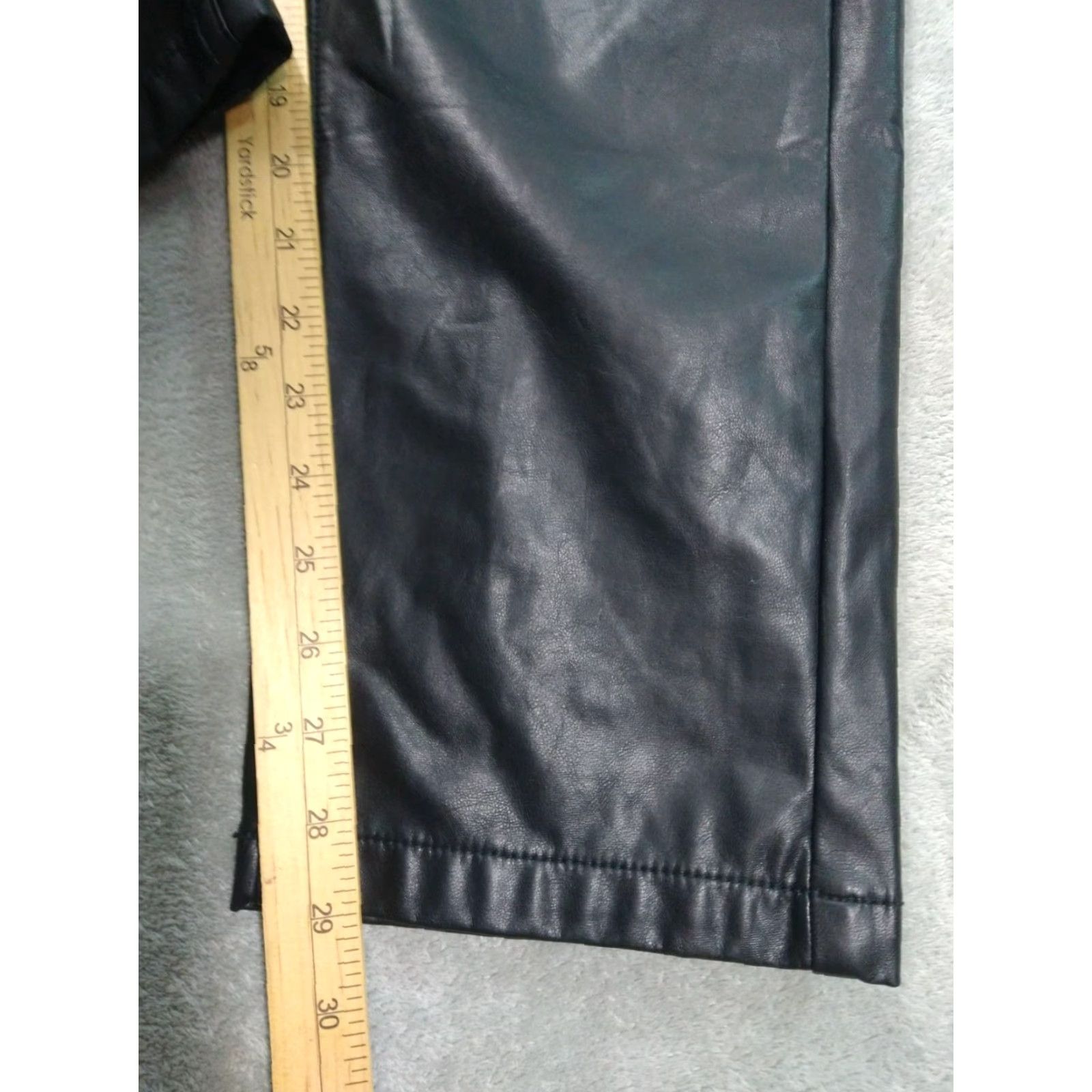 American Eagle Outfitters American Eagle Pants Womens 8 Black Faux Leather Cargo High Rise Stretch Size 30" / US 8 / IT 44 - 5 Thumbnail
