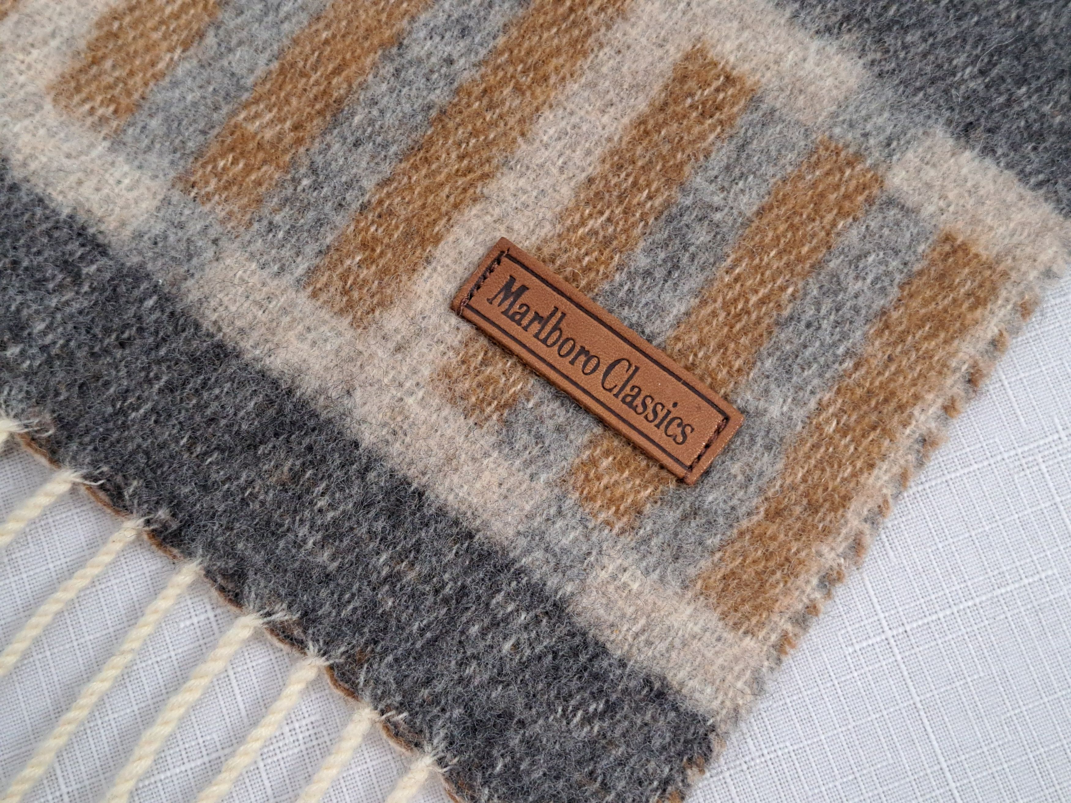 Marlboro Classics Marlboro Classics vintage fringe wool blend scarf. Size ONE SIZE - 5 Thumbnail