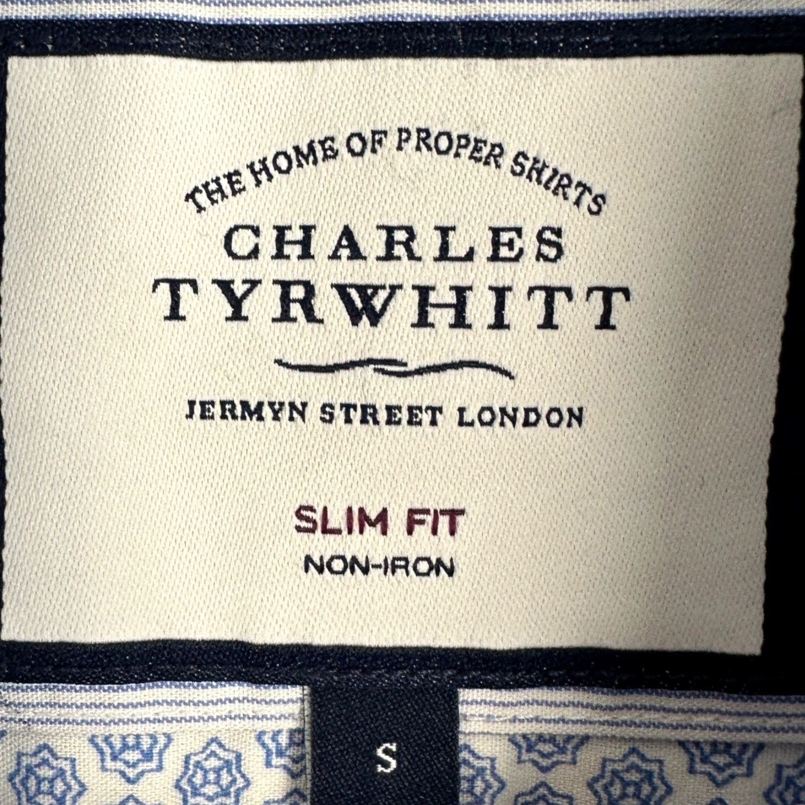 Charles Tyrwhitt Charles Tyrwhitt Shirt Mens S Blue White Slim Fit Button-Up Geometric Casual Size US S / EU 44-46 / 1 - 4 Thumbnail